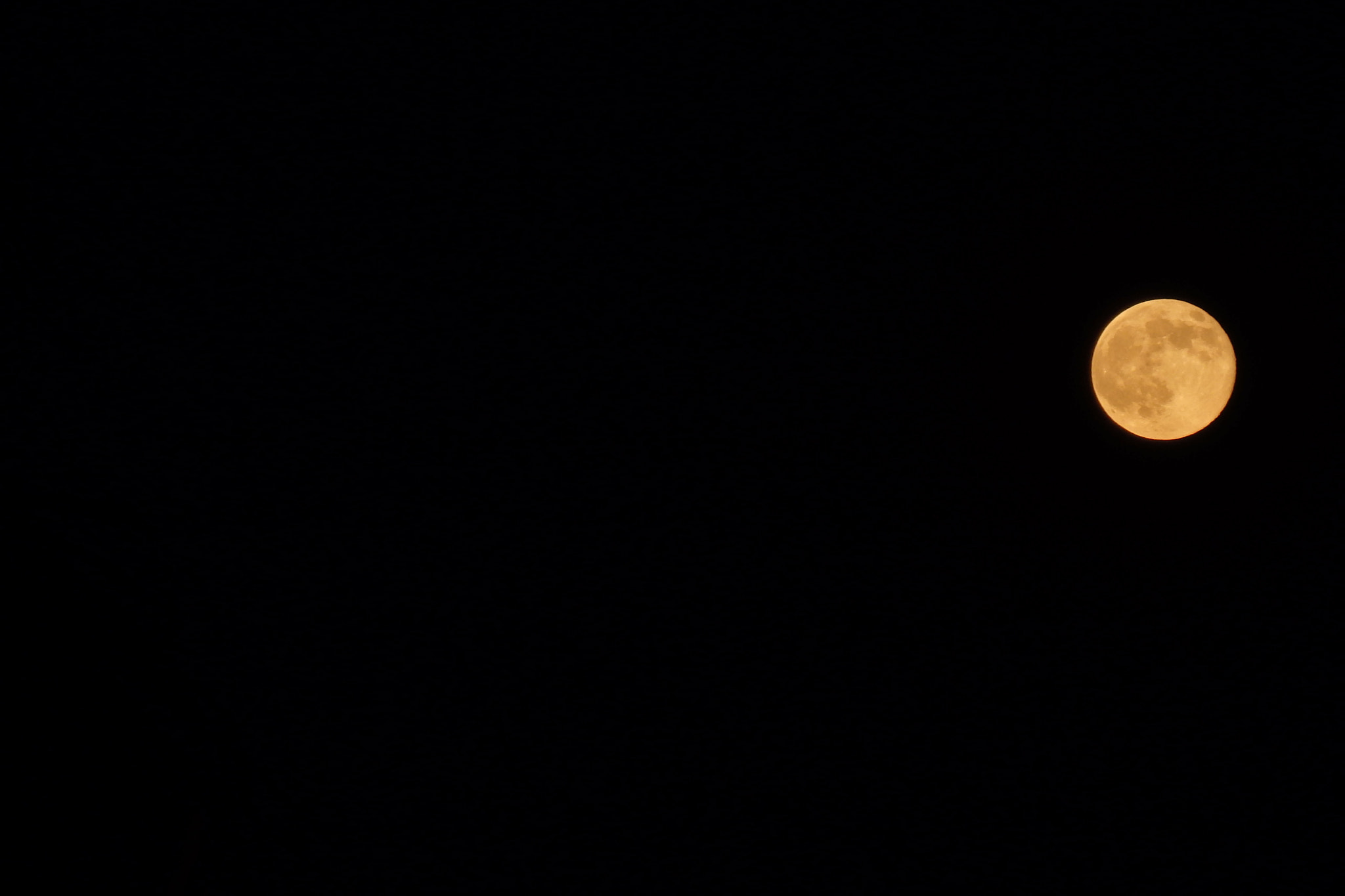 Olympus SH-50 sample photo. Luna llena photography