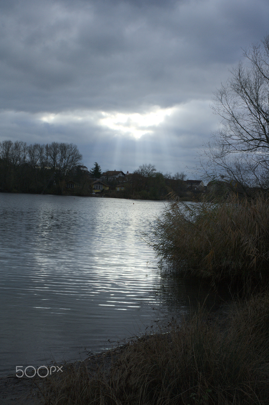 Canon EF 28-80mm f/3.5-5.6 sample photo. Lake in winter photography