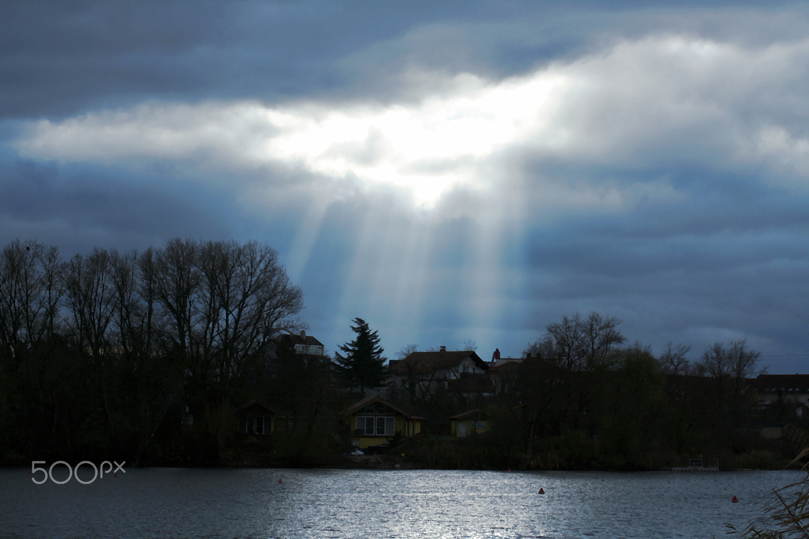 Canon EF 28-80mm f/3.5-5.6 sample photo. Lake in winter photography