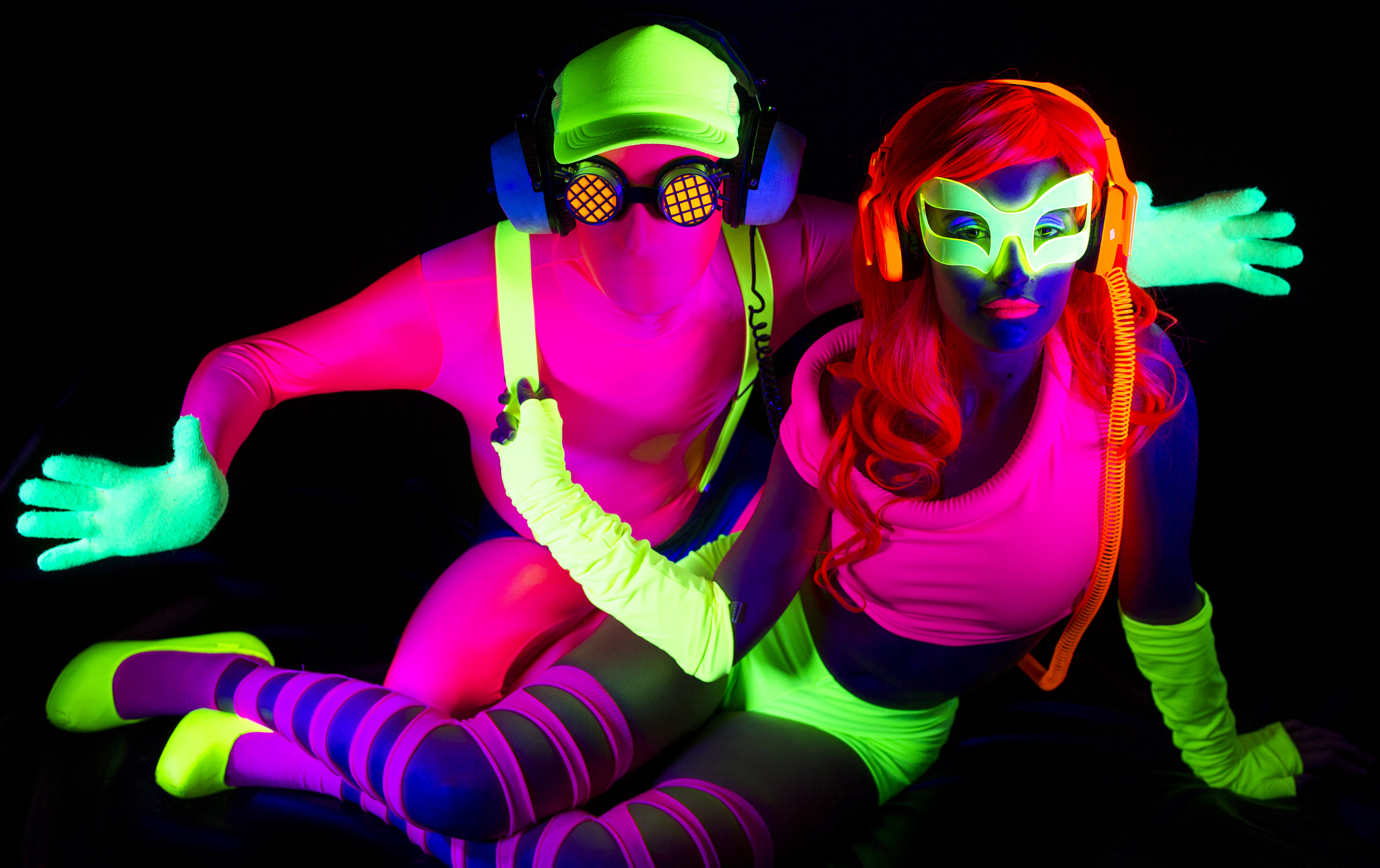 Canon TS-E 45mm F2.8 Tilt-Shift sample photo. Sexy neon uv glow dancer photography