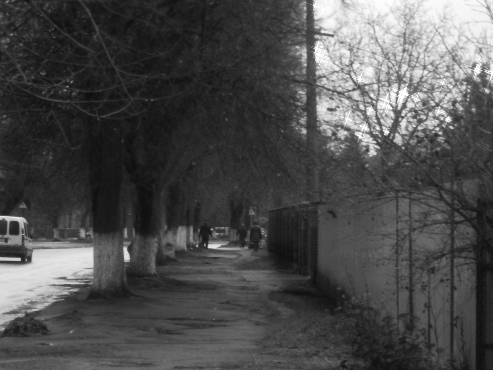Olympus VG130,D710 sample photo. Lonley street photography