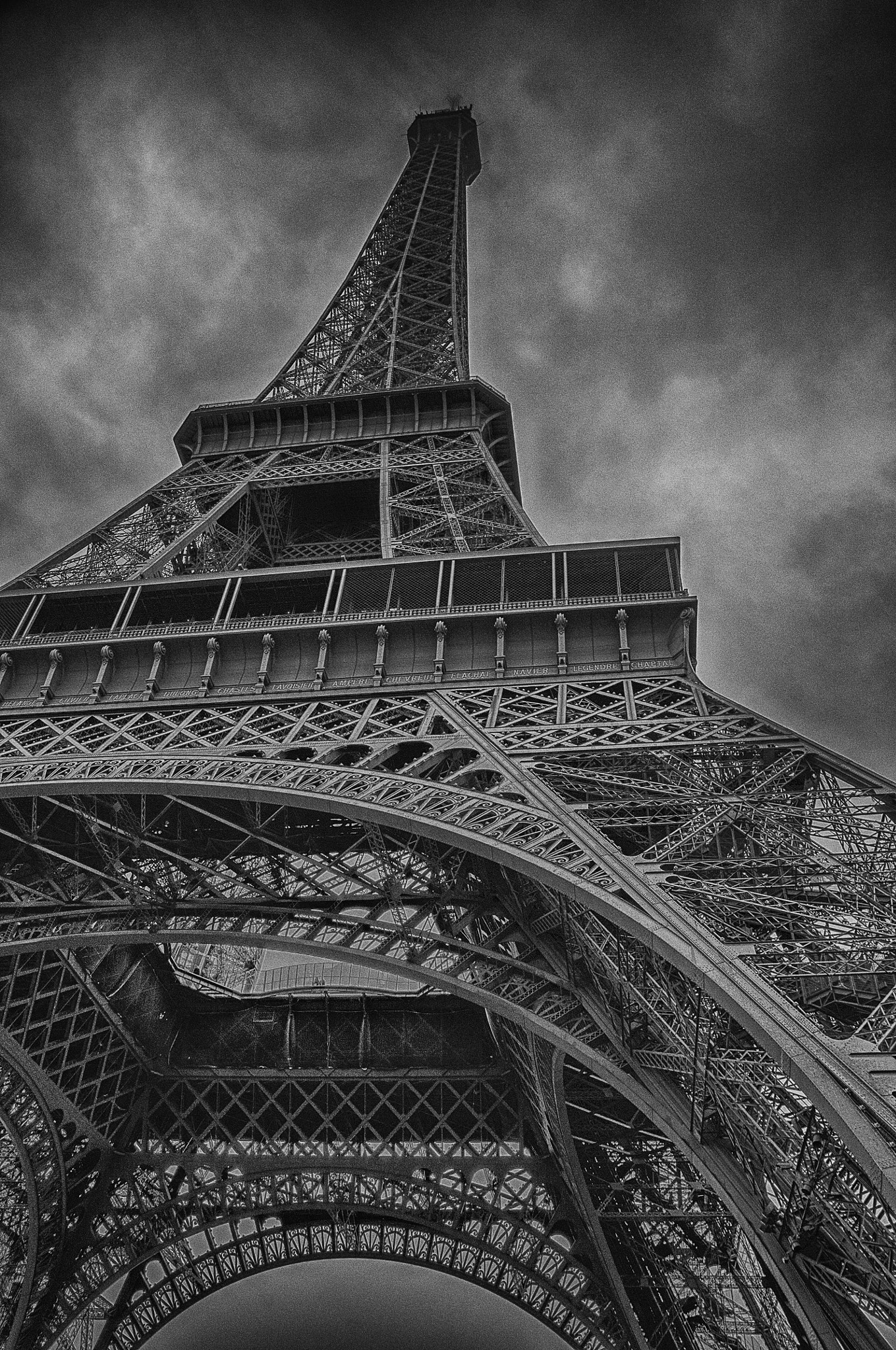Sigma 18-200mm F3.5-6.3 II DC OS HSM sample photo. Eiffel tower b&w photography