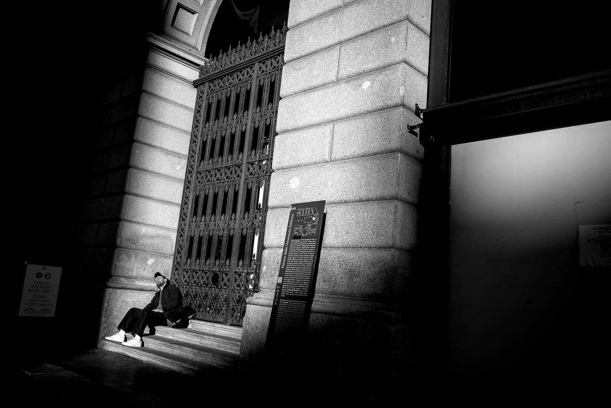 Summicron-M 1:2/28 ASPH. sample photo. Siesta photography