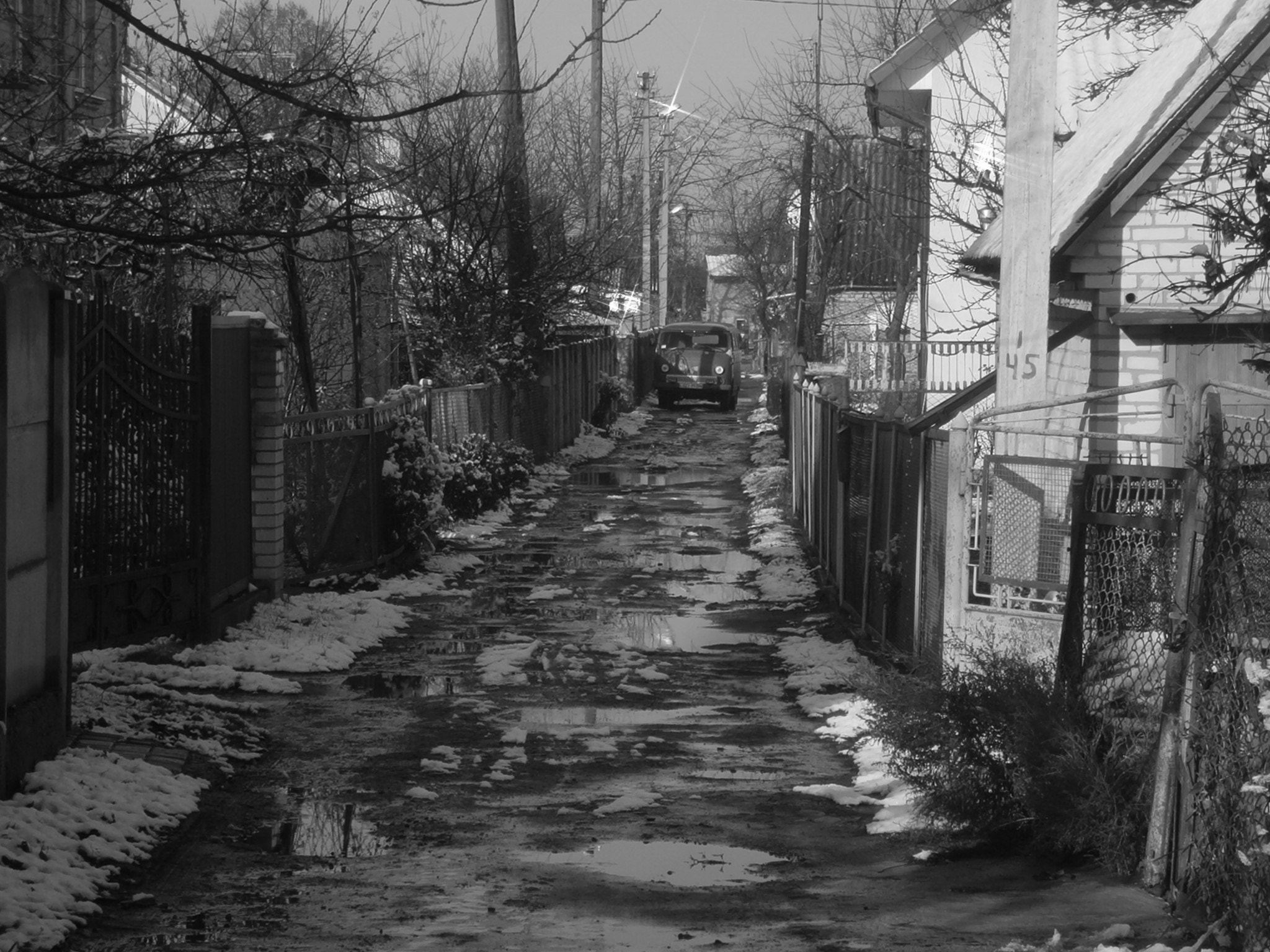 Olympus VG130,D710 sample photo. Retro street photography