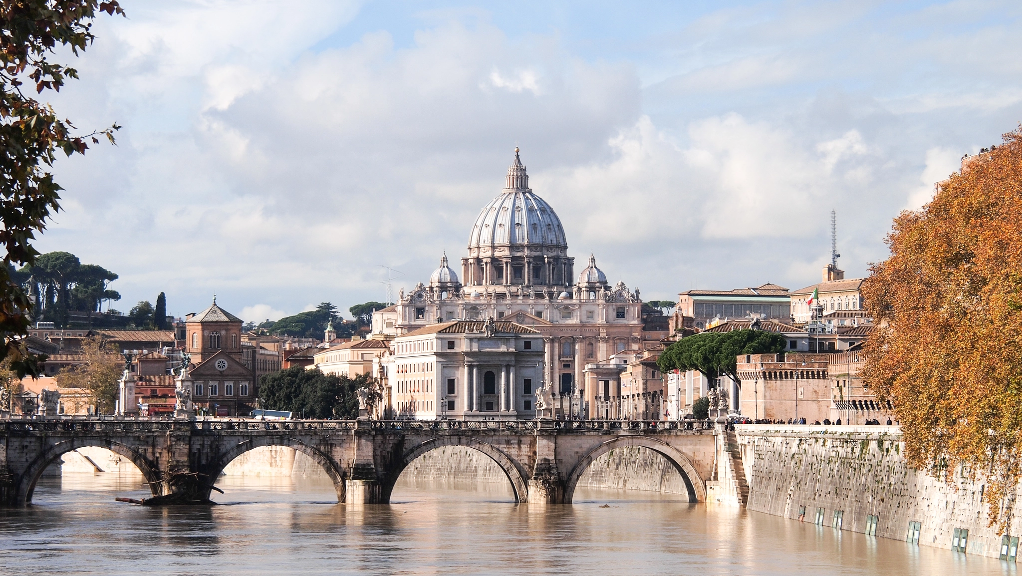 Olympus PEN E-P1 sample photo. Over the tiber photography