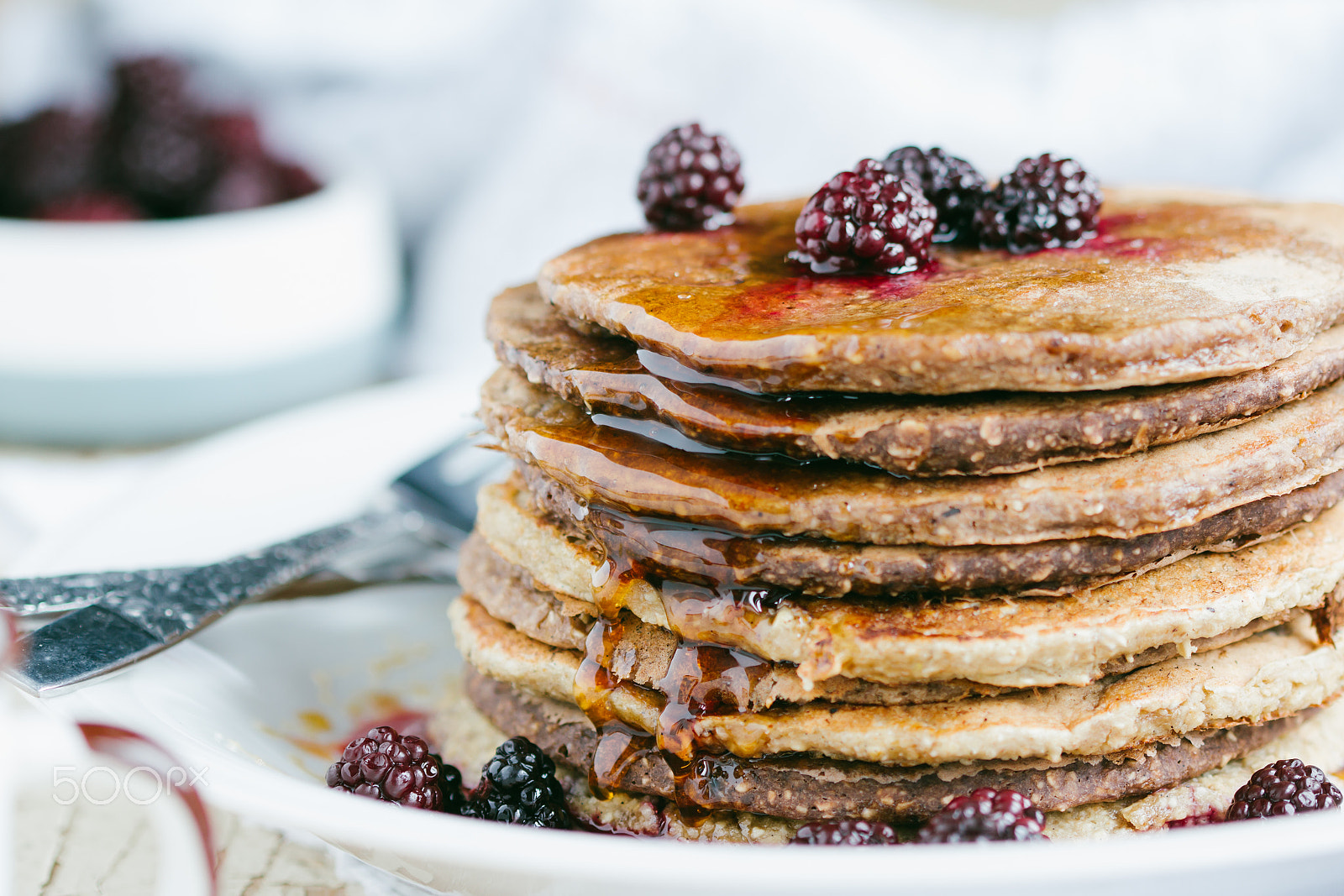 Canon EOS 600D (Rebel EOS T3i / EOS Kiss X5) + Canon EF 100mm F2.8 Macro USM sample photo. Whole wheat oatmeal pancakes with blackberry and syrup photography