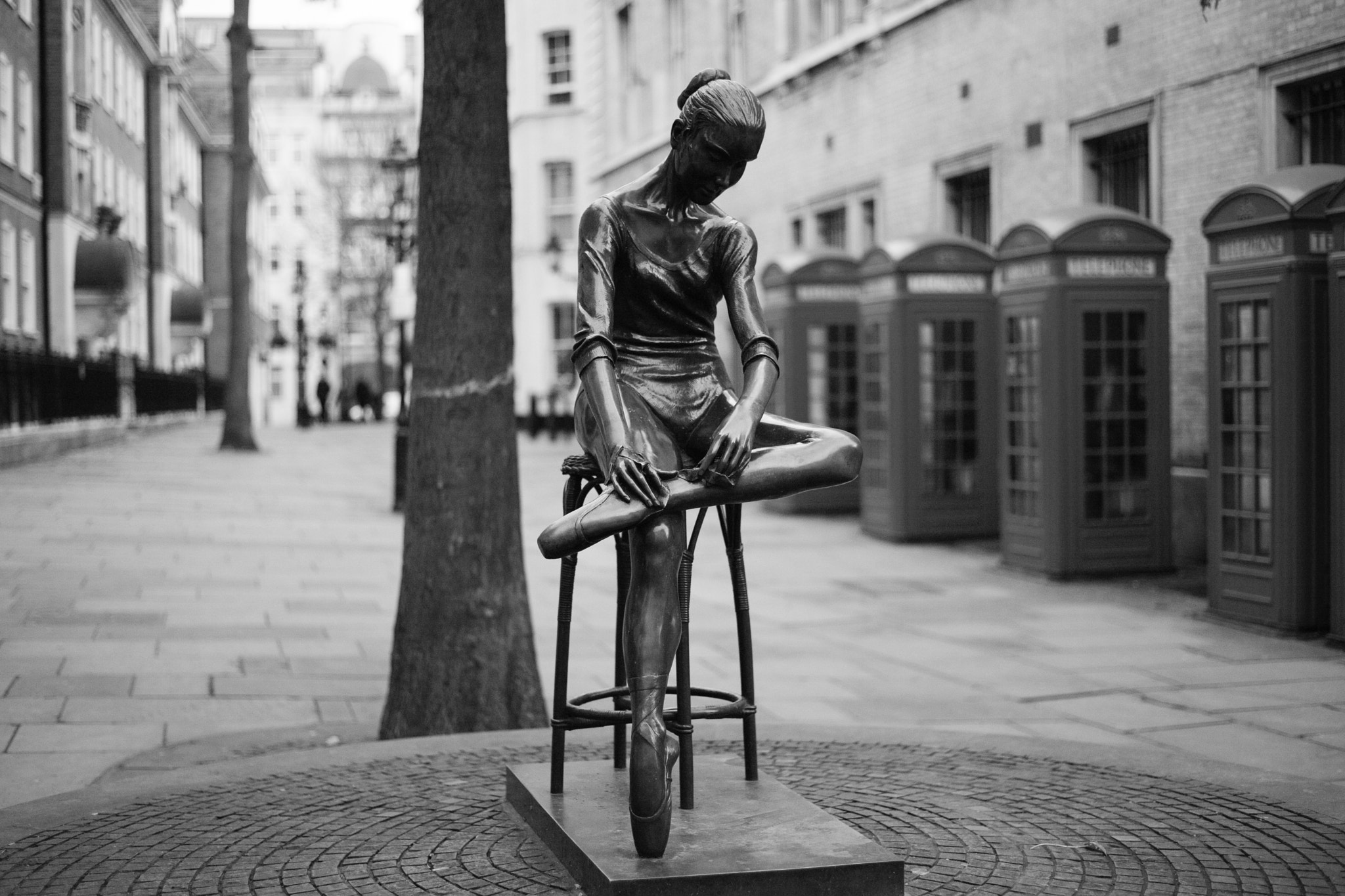 Summicron 1:2/50 Leitz sample photo. Ballet dancer photography