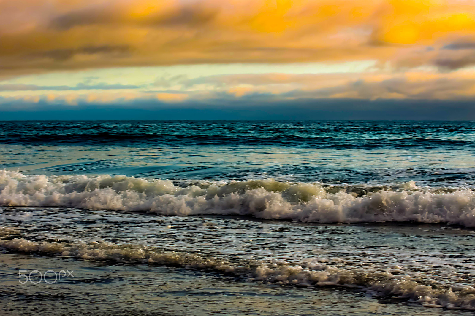 Sigma 50-200mm F4-5.6 DC OS HSM sample photo. __beach shot - stormy composition :)__ photography