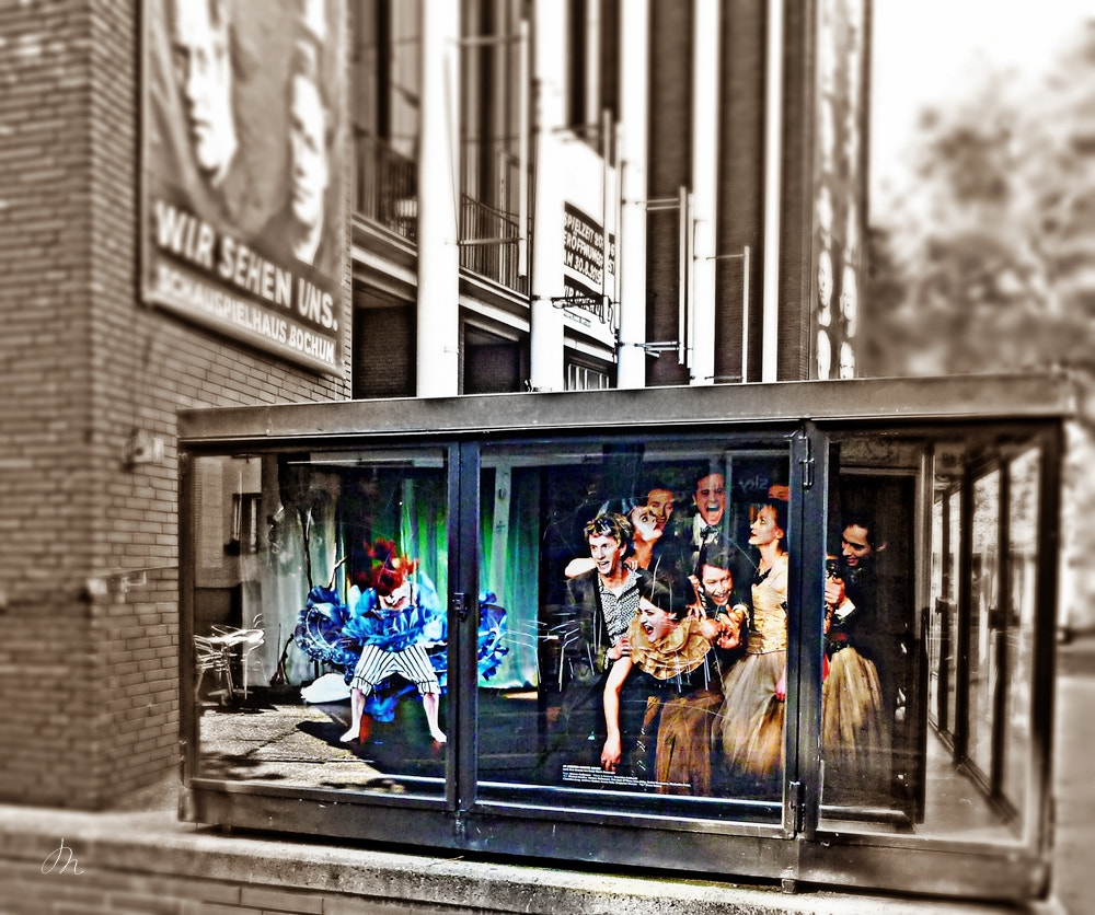 Panasonic DMC-SZ3 sample photo. Alles nur theater photography