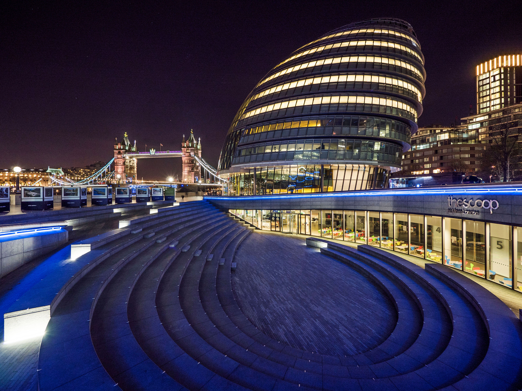 Panasonic Lumix G Vario 7-14mm F4 ASPH sample photo. City hall london photography