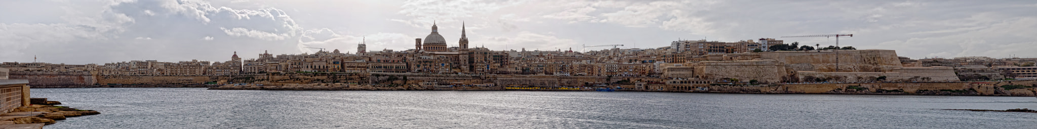 Sigma 17-70mm F2.8-4.5 DC Macro Asp. IF sample photo. Valletta panorama photography
