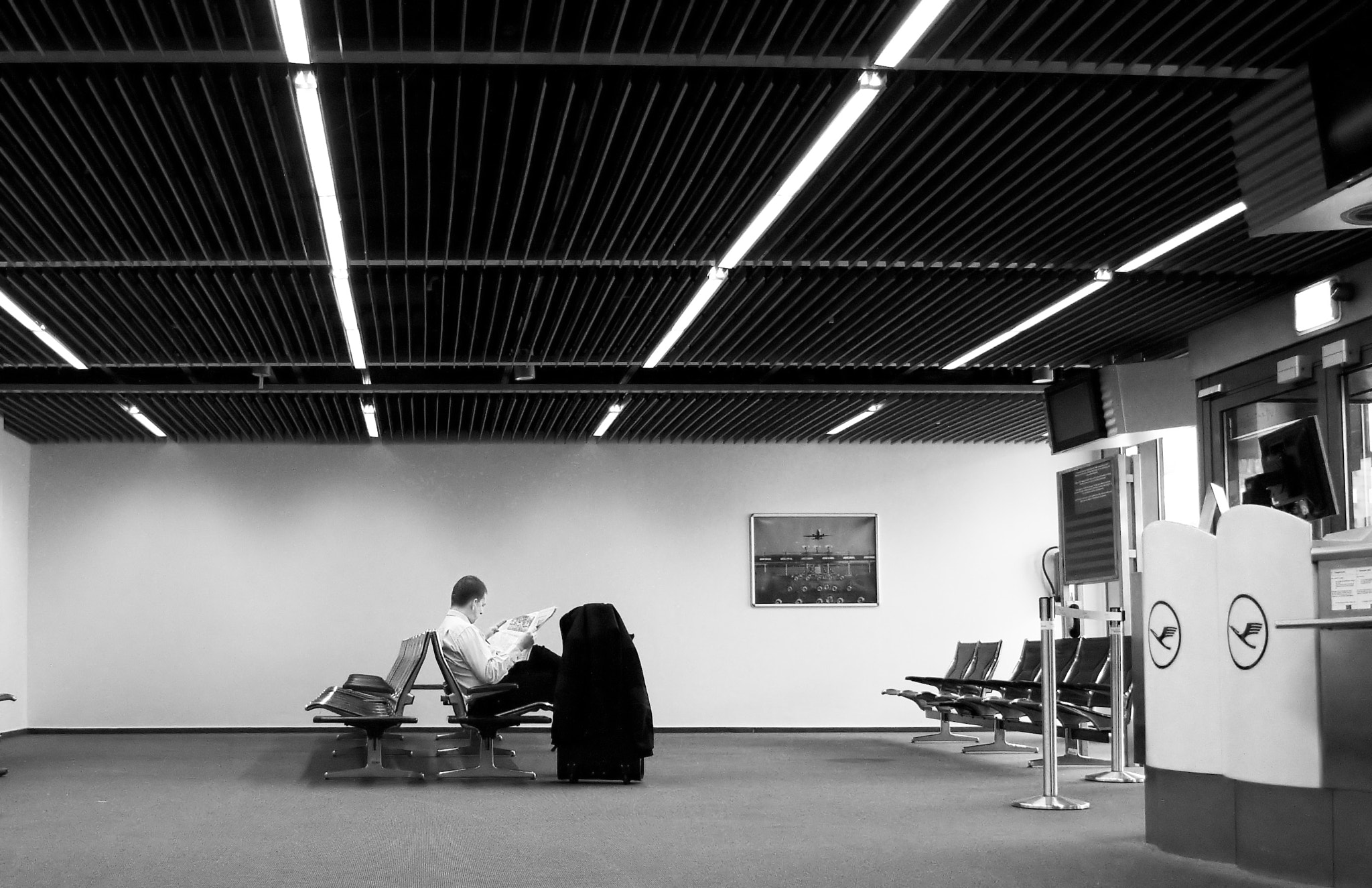 Ricoh Caplio GX100 sample photo. Dusseldorf airport. alone photography