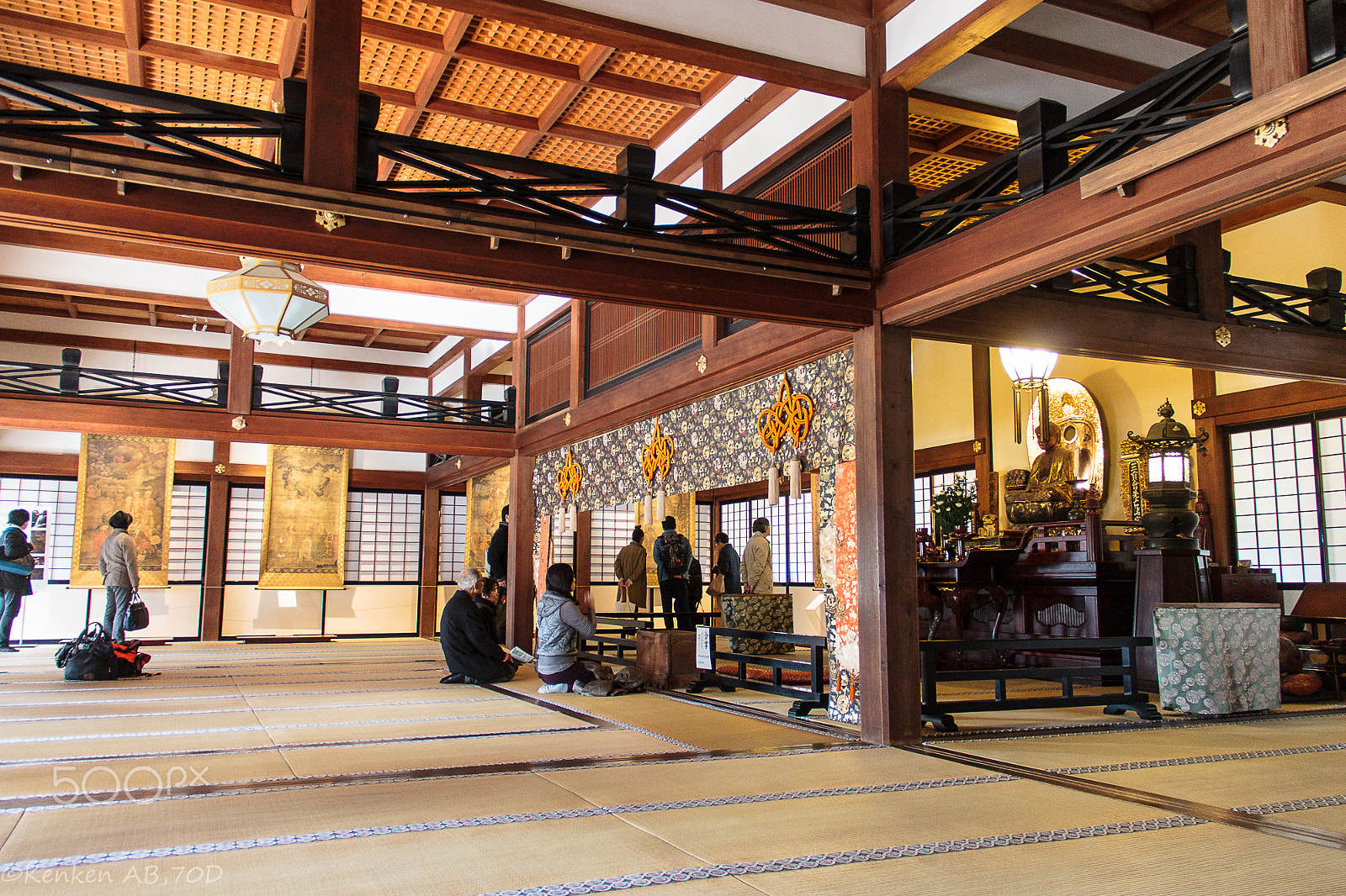 Canon EOS 1100D (EOS Rebel T3 / EOS Kiss X50) sample photo. The main hall of a buddhist temple photography