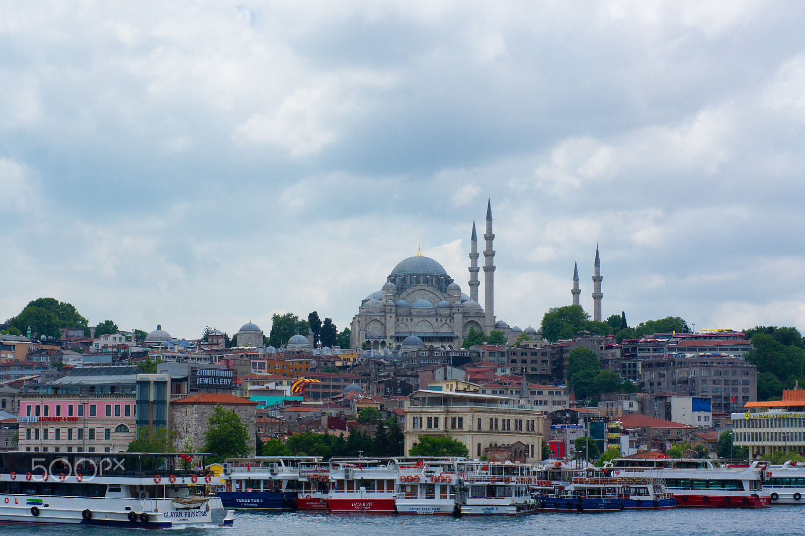 Sony Alpha DSLR-A450 + Sony 50mm F1.4 sample photo. Istanbul photography