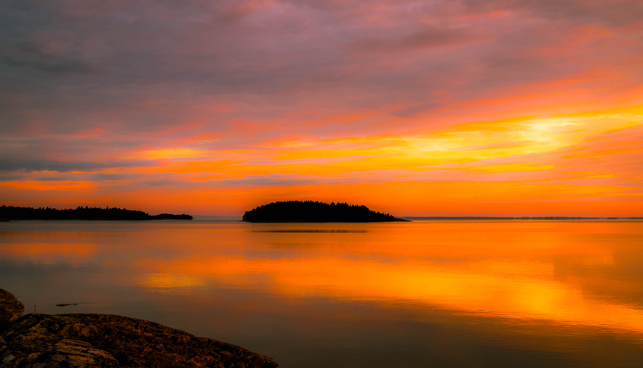 Sony NEX-VG30E + Sony E PZ 18-200mm F3.5-6.3 OSS sample photo. Sunrise vänern photography