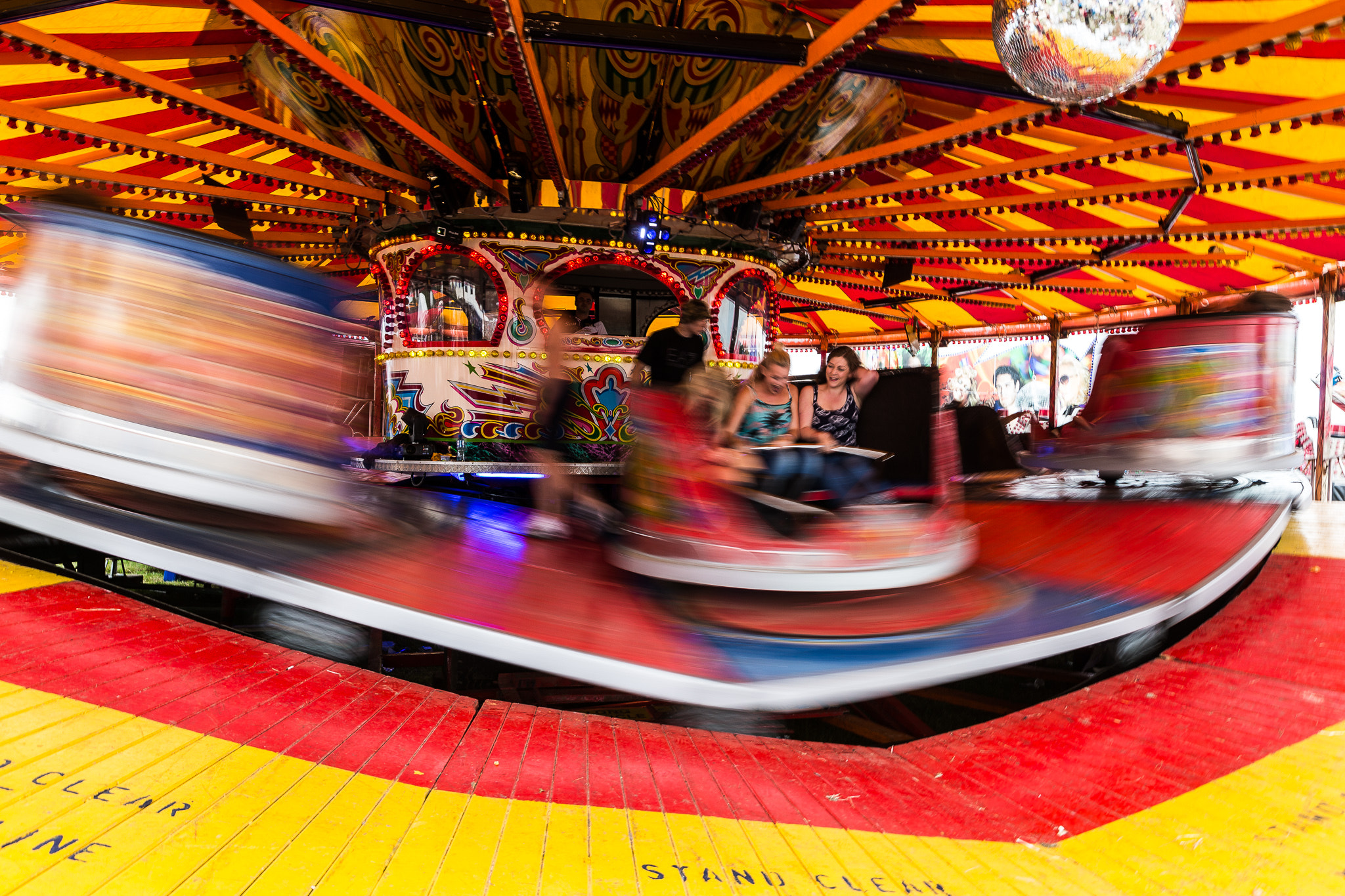 Sigma 24mm F1.4 DG HSM Art sample photo. Creamfields festival 2015 photography