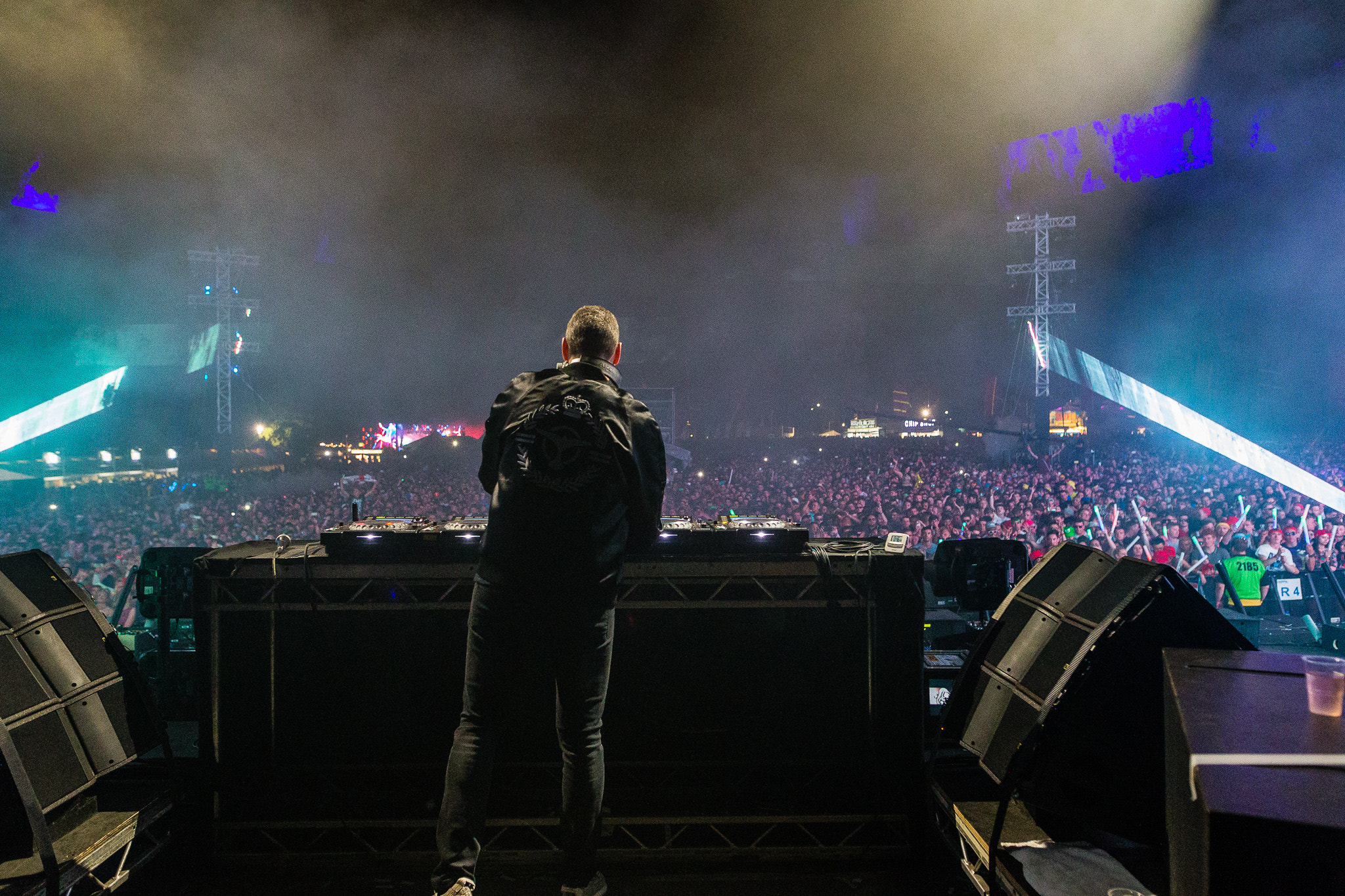 Sigma 24mm F1.4 DG HSM Art sample photo. Creamfields festival 2015 photography