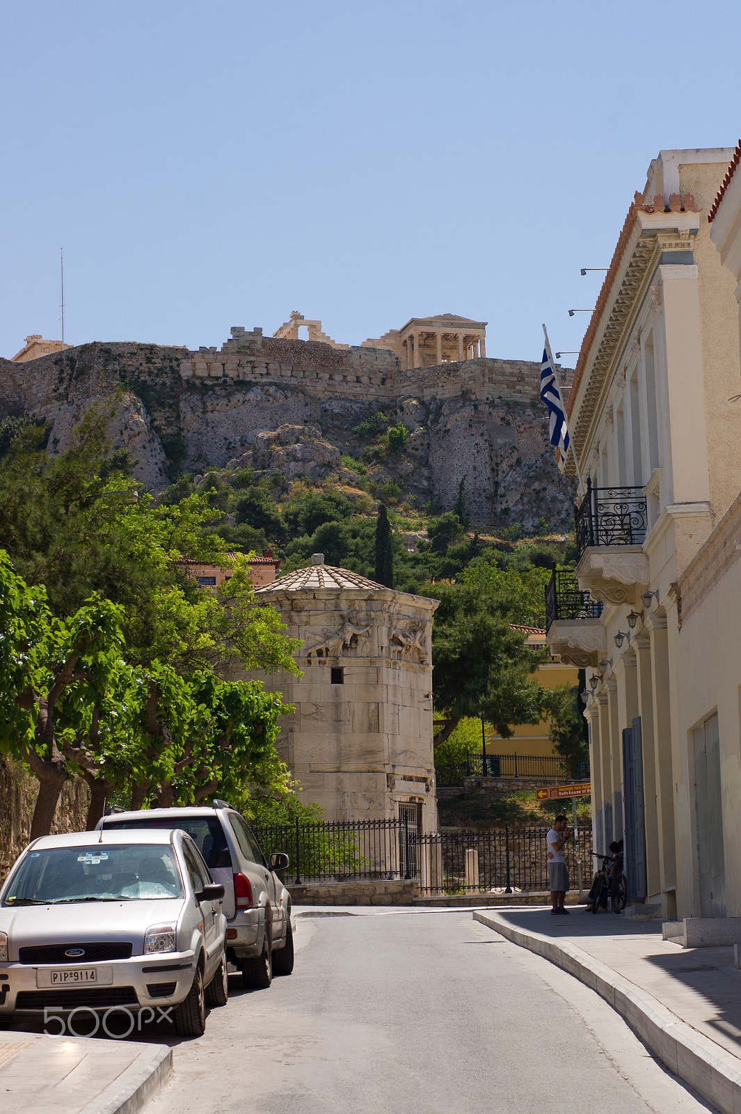 Sony Alpha DSLR-A450 + Sony 50mm F1.4 sample photo. Athens streets photography