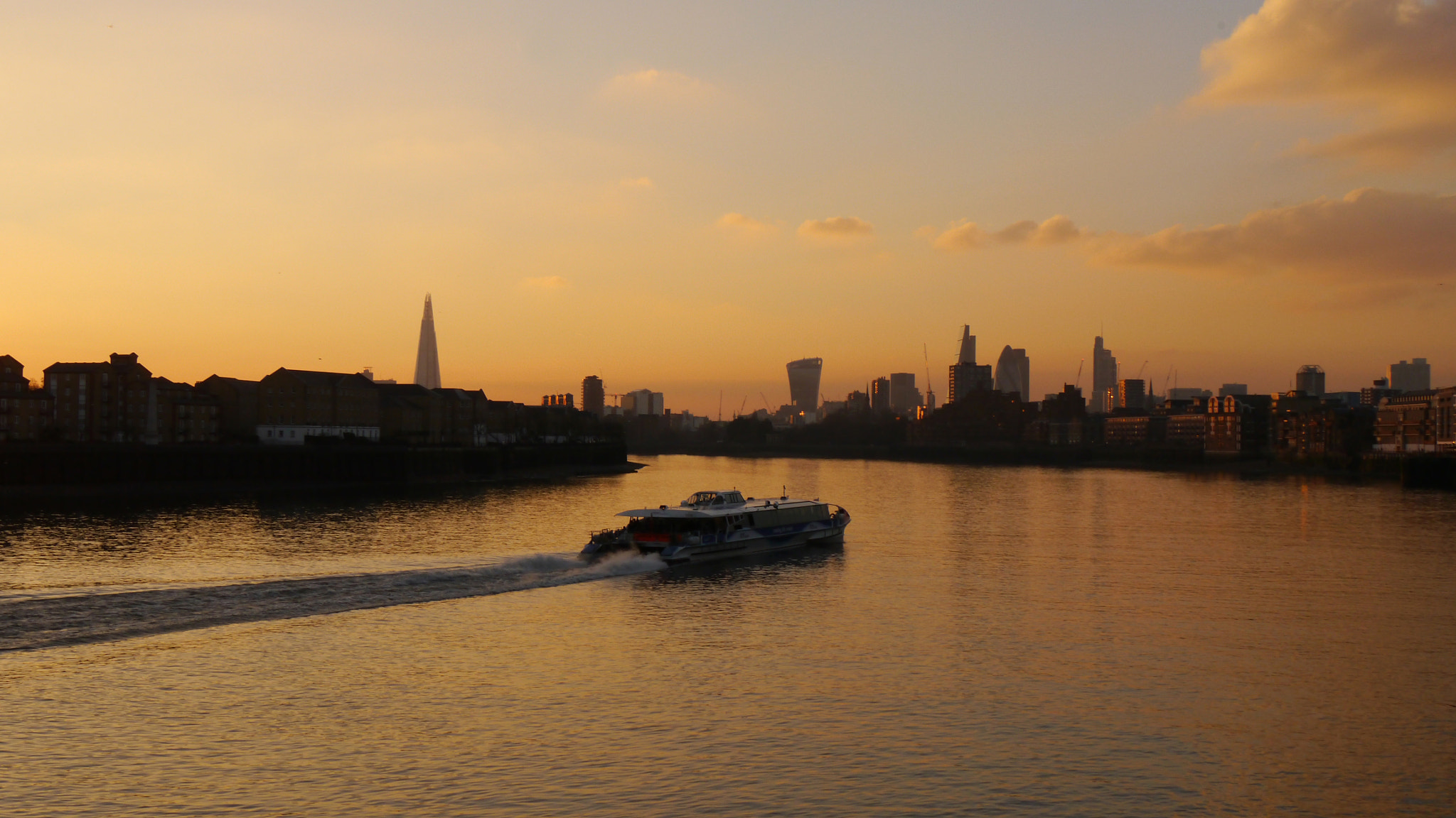 Panasonic Lumix DMC-G5 sample photo. Thames sunset - gill prince photography