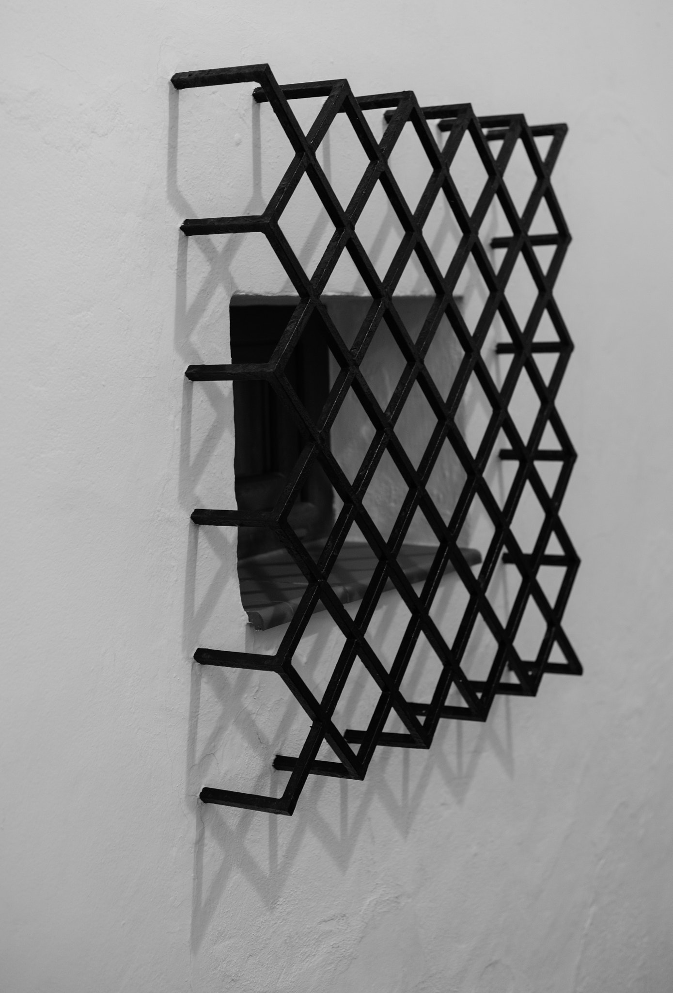 Summicron-M 50mm f/2 (IV, V) sample photo. Window photography