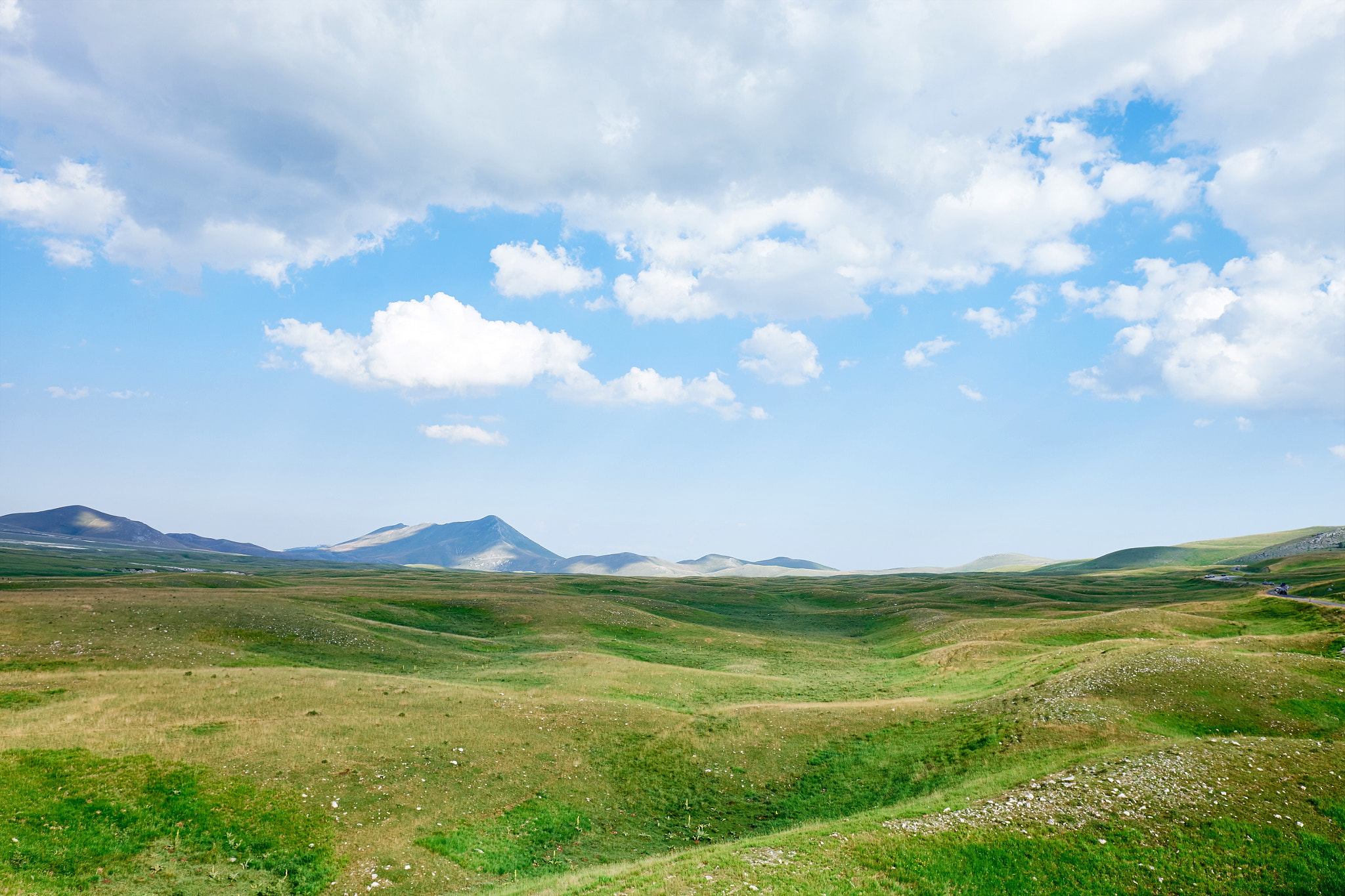Fujifilm X-E2 + Fujifilm XF 16mm F1.4 R WR sample photo. Mountain photography