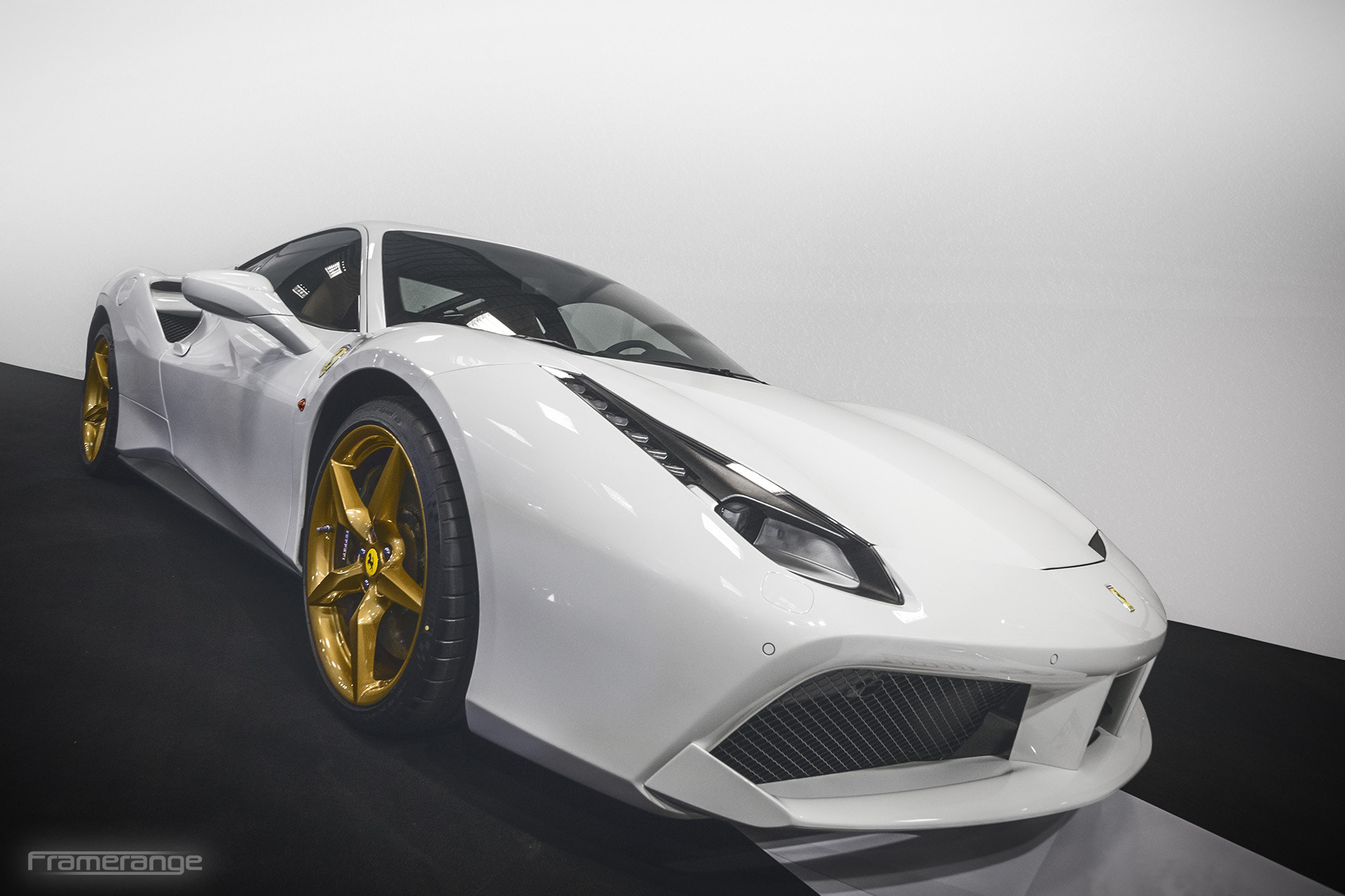 Canon EF-S 10-22mm F3.5-4.5 USM sample photo. Ferrari 488 gtb photography