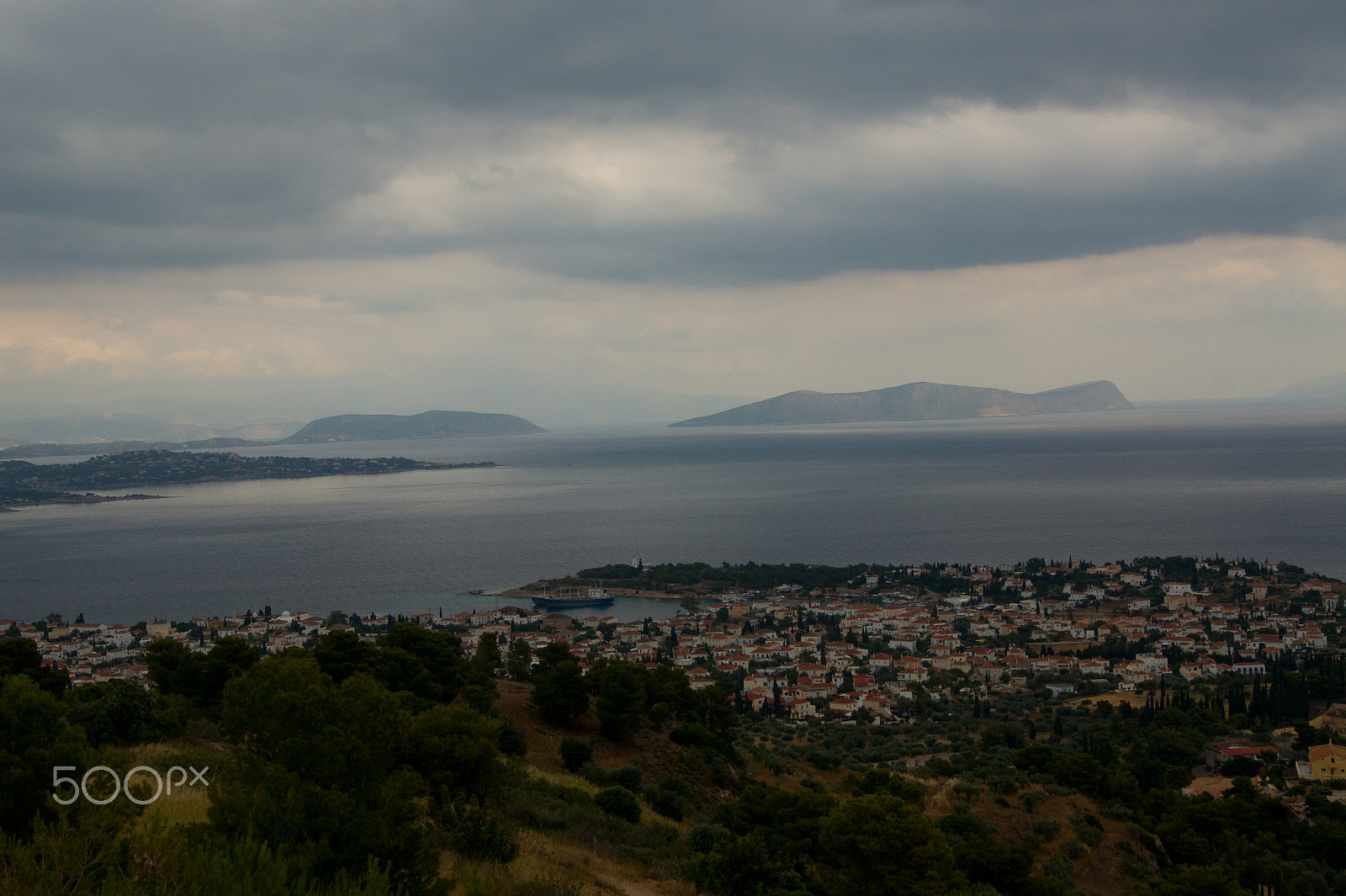 Sony Alpha DSLR-A450 + Sony DT 18-55mm F3.5-5.6 SAM sample photo. Spetses photography