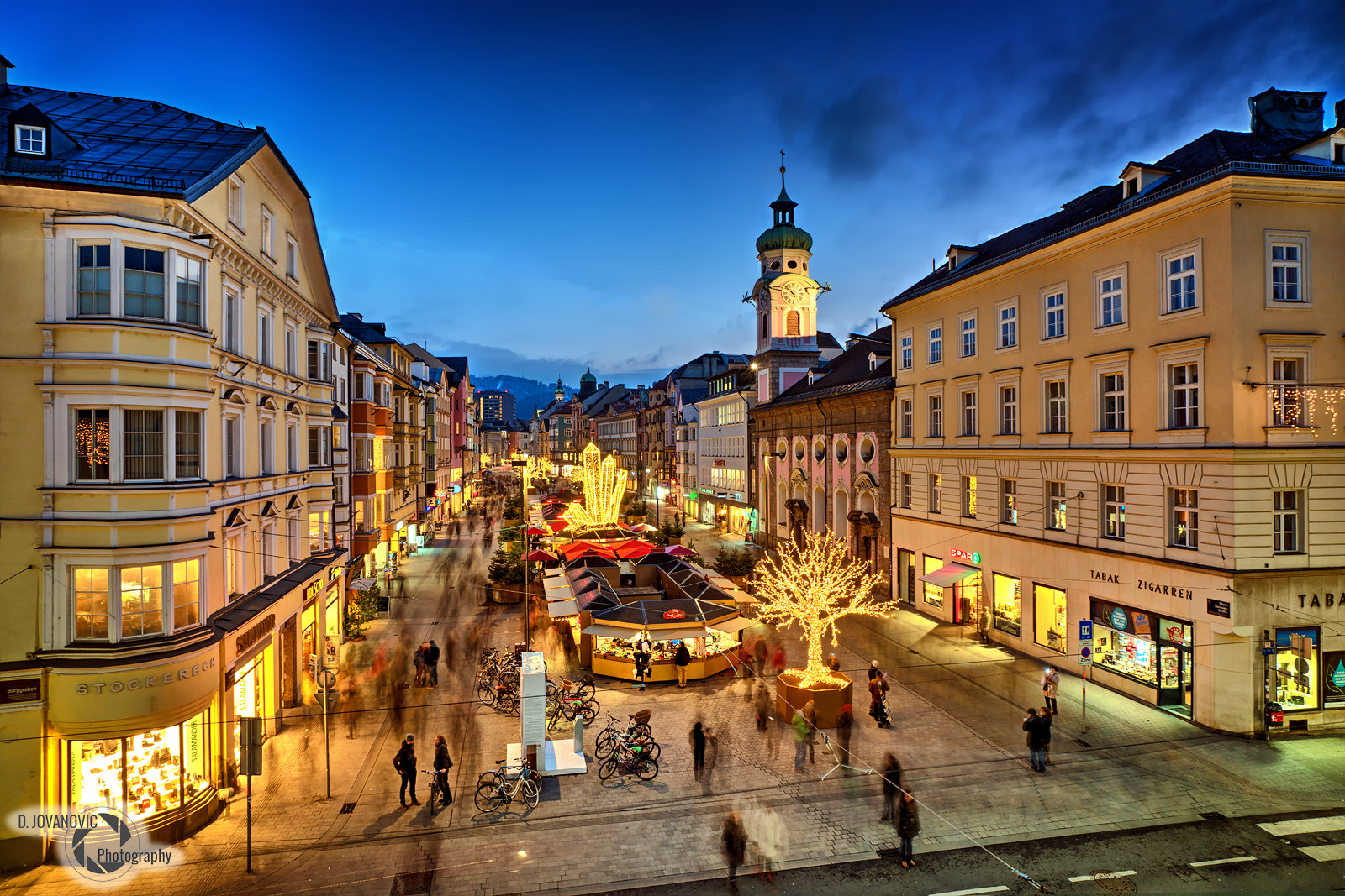 Sony a7R II + Sony Vario-Sonnar T* 16-35mm F2.8 ZA SSM sample photo. Innsbruck - city center photography