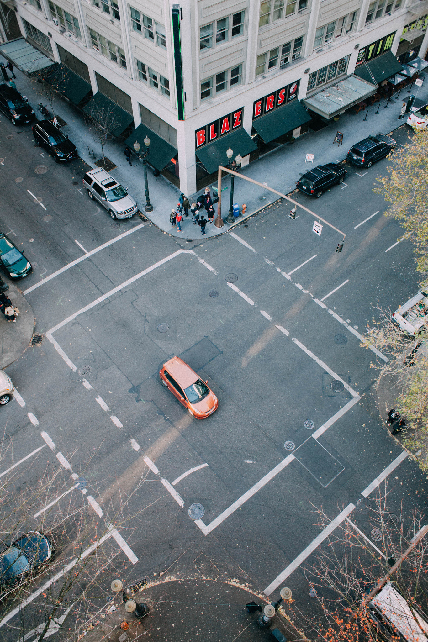 Canon EOS 5D + Canon EF 28mm F1.8 USM sample photo. Orange car photography