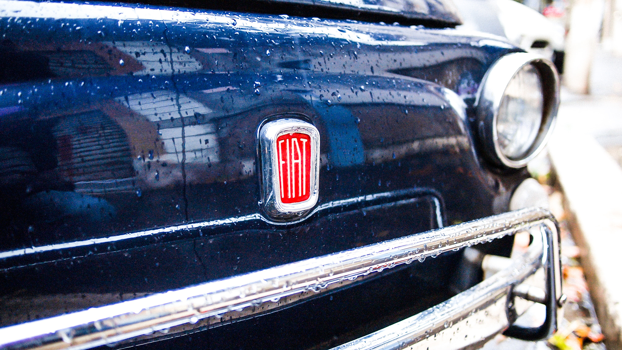 Olympus PEN E-PL1 + Panasonic Lumix G 20mm F1.7 ASPH sample photo. Fiat 500 photography