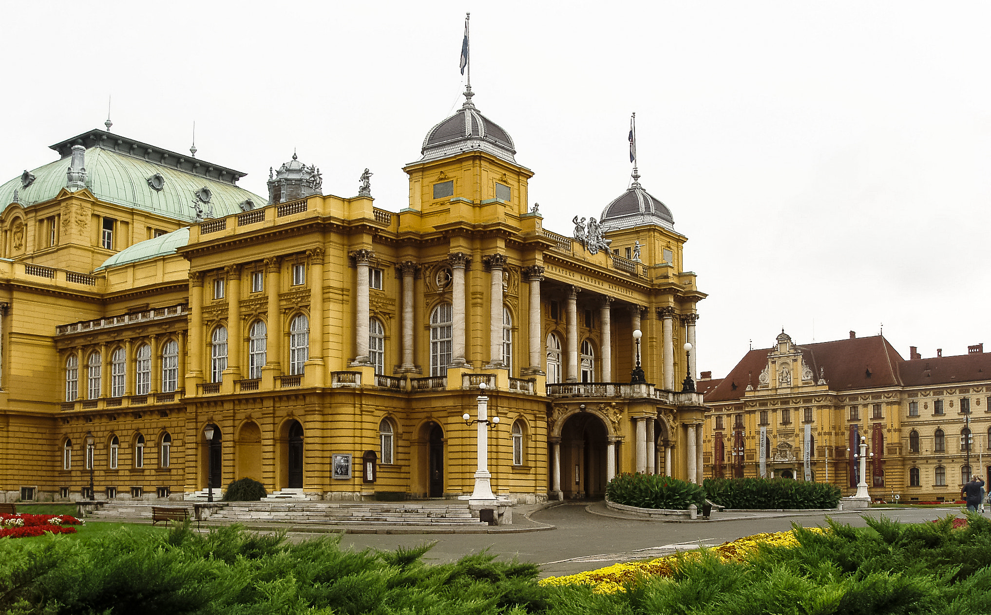 Olympus X-3,C-60Z sample photo. Croatian national theatre photography