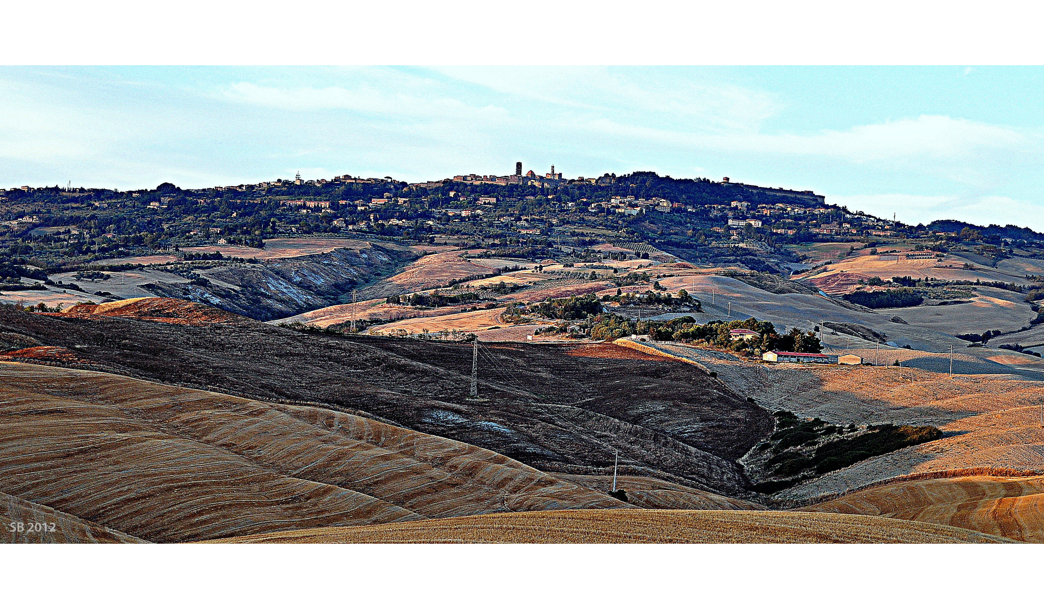 AF Zoom-Nikkor 28-100mm f/3.5-5.6G sample photo. Volterra photography