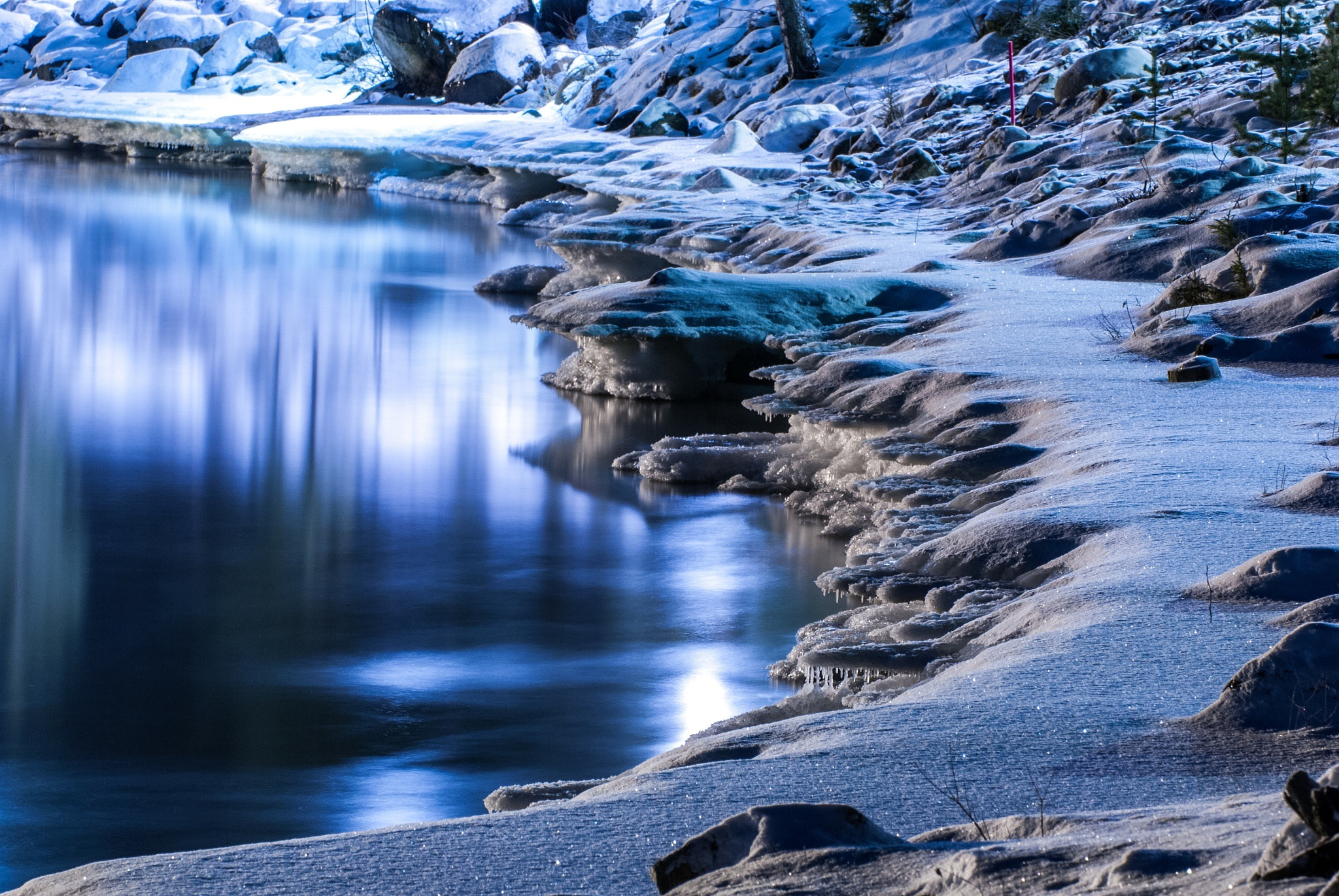 Sigma APO Macro 180mm F3.5 EX DG HSM sample photo. Blue ice photography