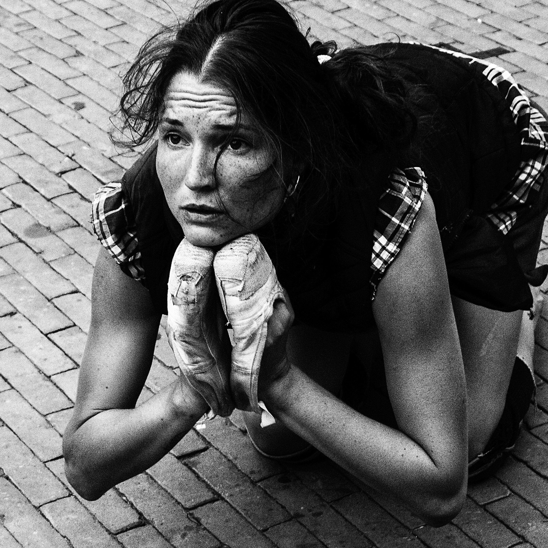 Canon EF 28-200mm F3.5-5.6 USM sample photo. Street theatre photography