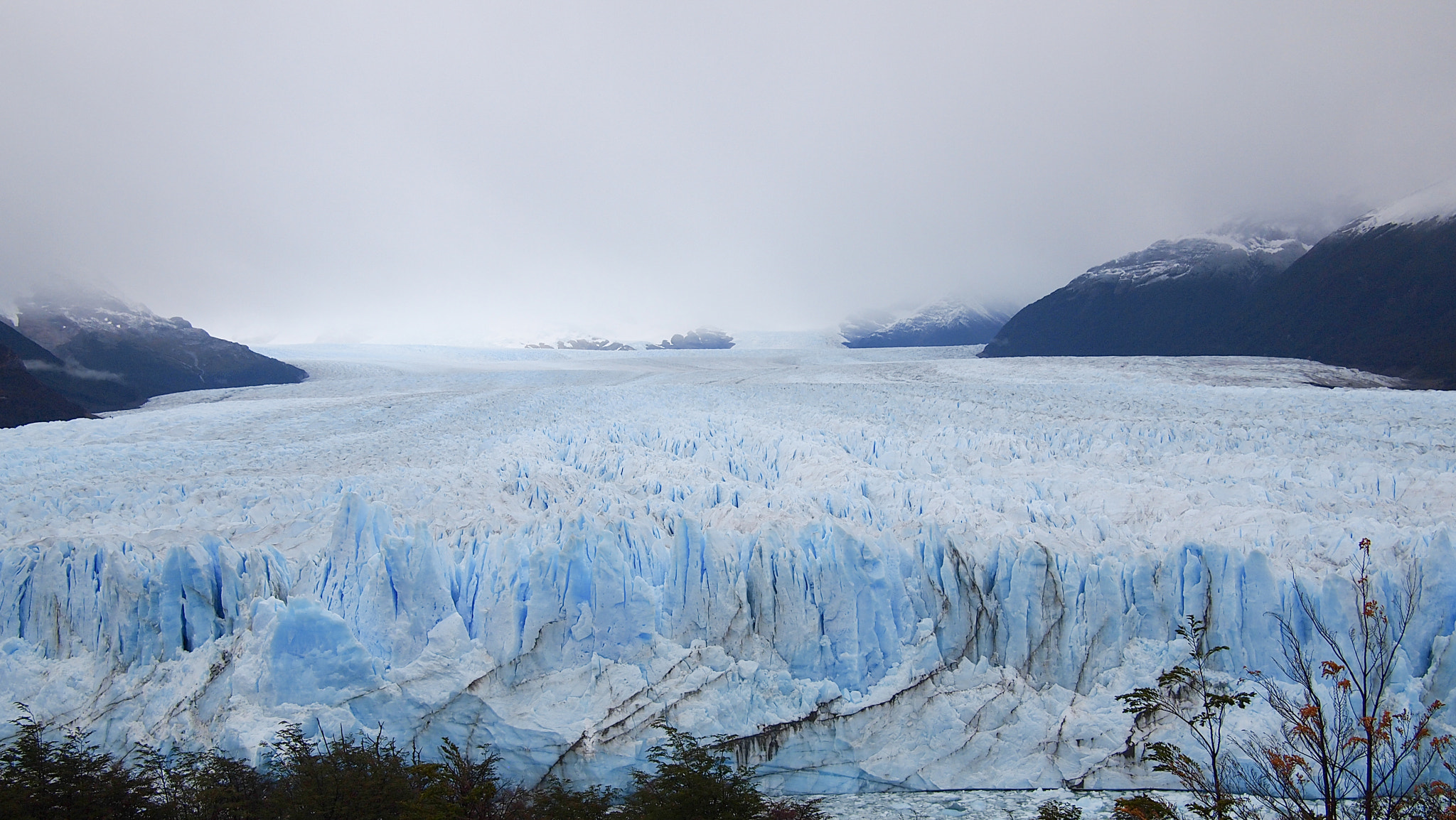 Olympus PEN E-PL1 + Panasonic Lumix G 20mm F1.7 ASPH sample photo. A magical sea of ice photography
