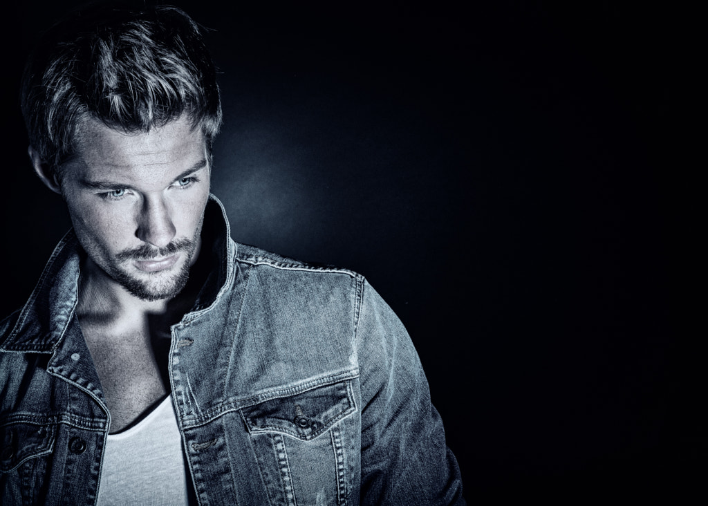 For the girls... ;) Tommy Part III by Mike Kremer on 500px.com