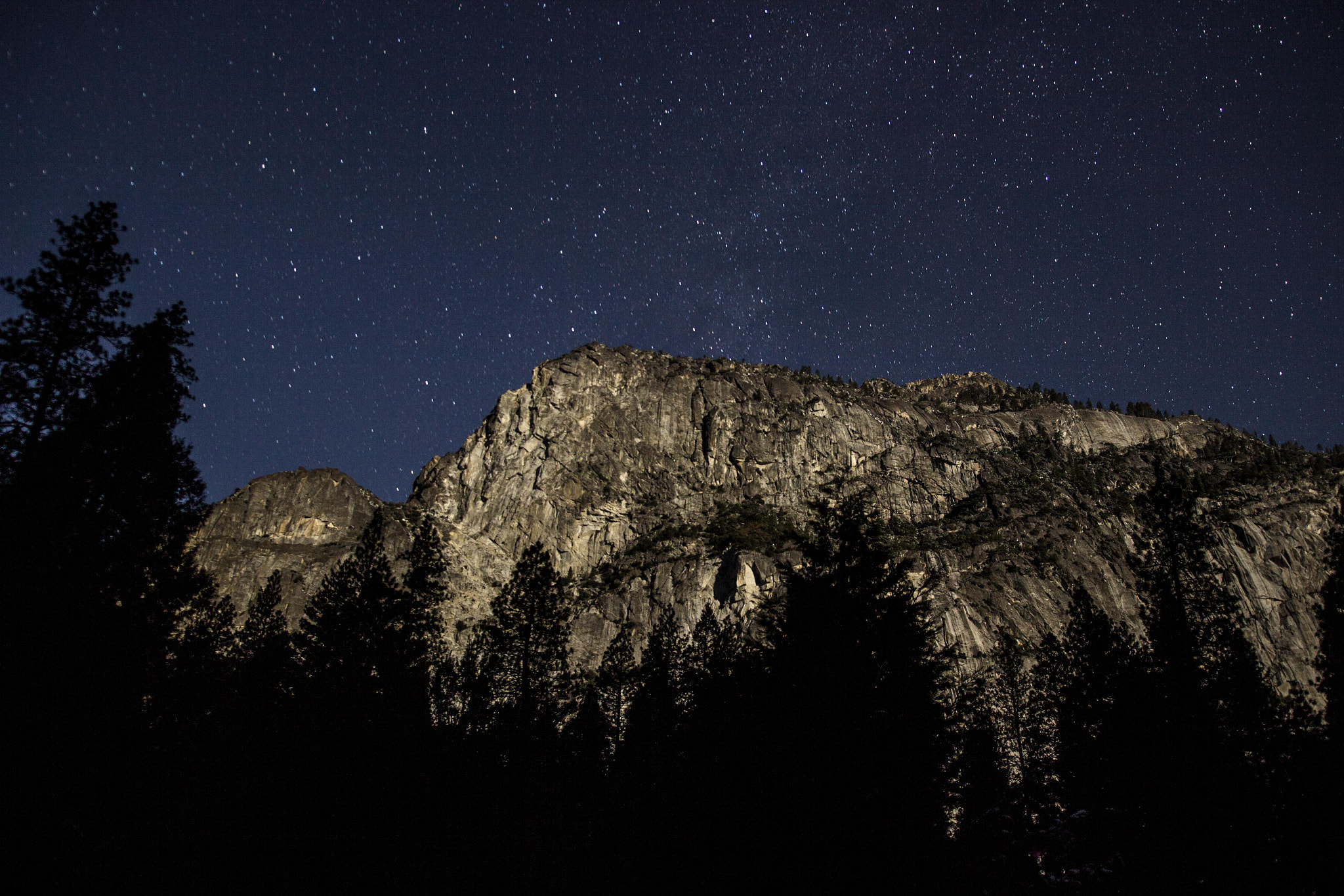 Sigma 18-35mm f/1.8 DC HSM sample photo. Yosemite mountain photography