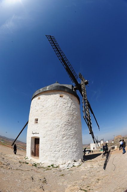 Nikon D3 + Nikon AF Fisheye-Nikkor 16mm F2.8D sample photo. Consuegra風車 photography