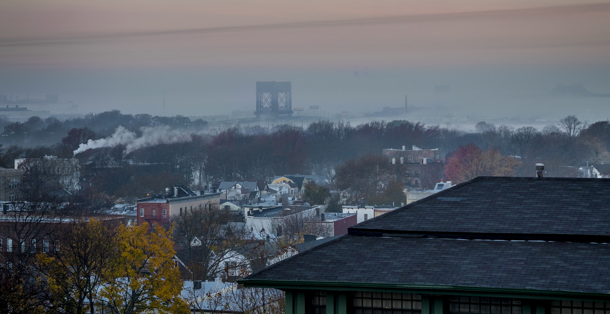 Panasonic Lumix DMC-GH4 + Olympus M.Zuiko Digital 45mm F1.8 sample photo. Foggy sunrise over newark photography