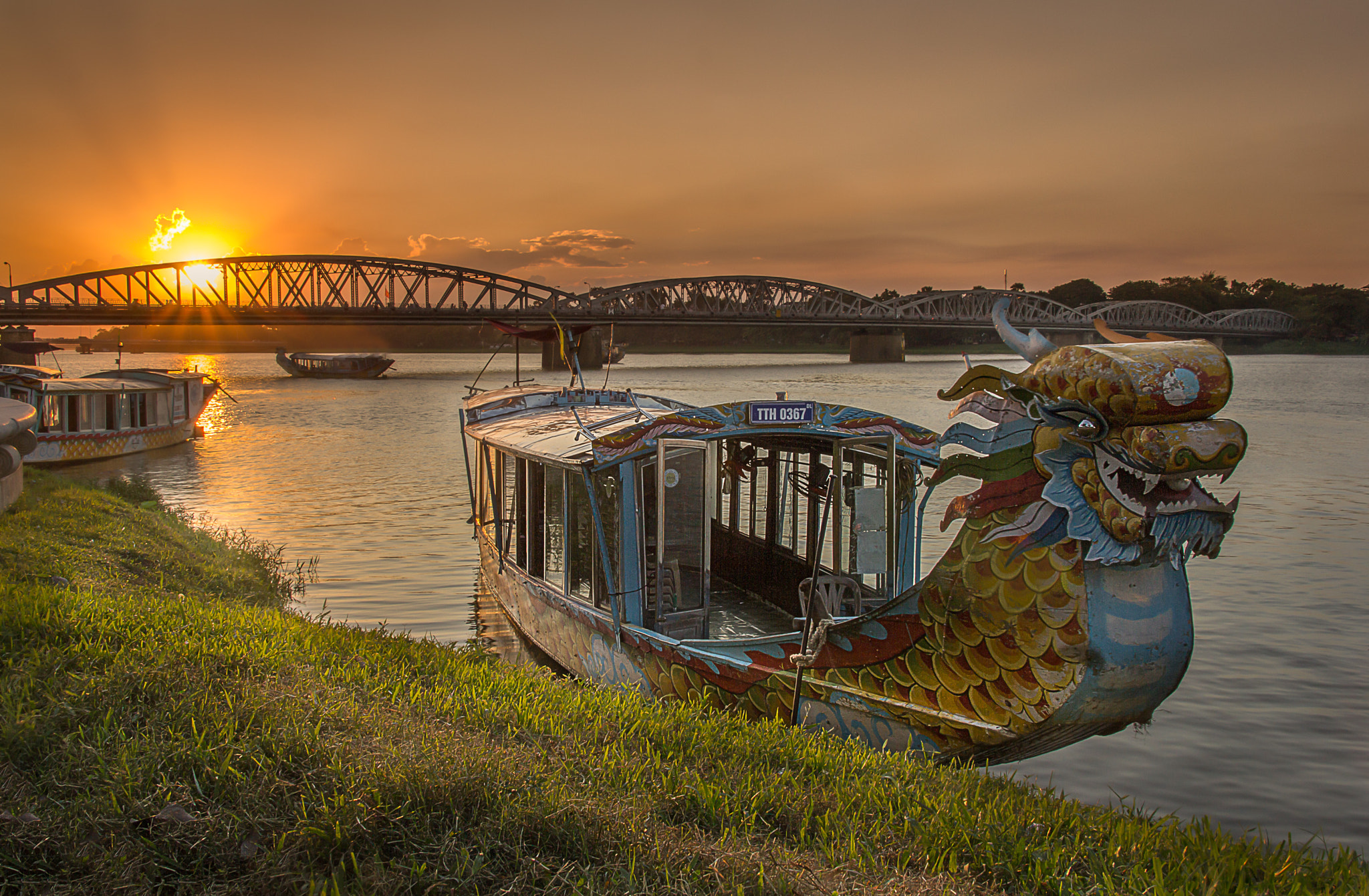 IMAGE: https://drscdn.500px.org/photo/130781781/q%3D80_m%3D1500/v2?webp=true&sig=482a6a019970b3baf32a818b76f580ce7c053ec41d5a8e2e6fc1ab53e15c8b22