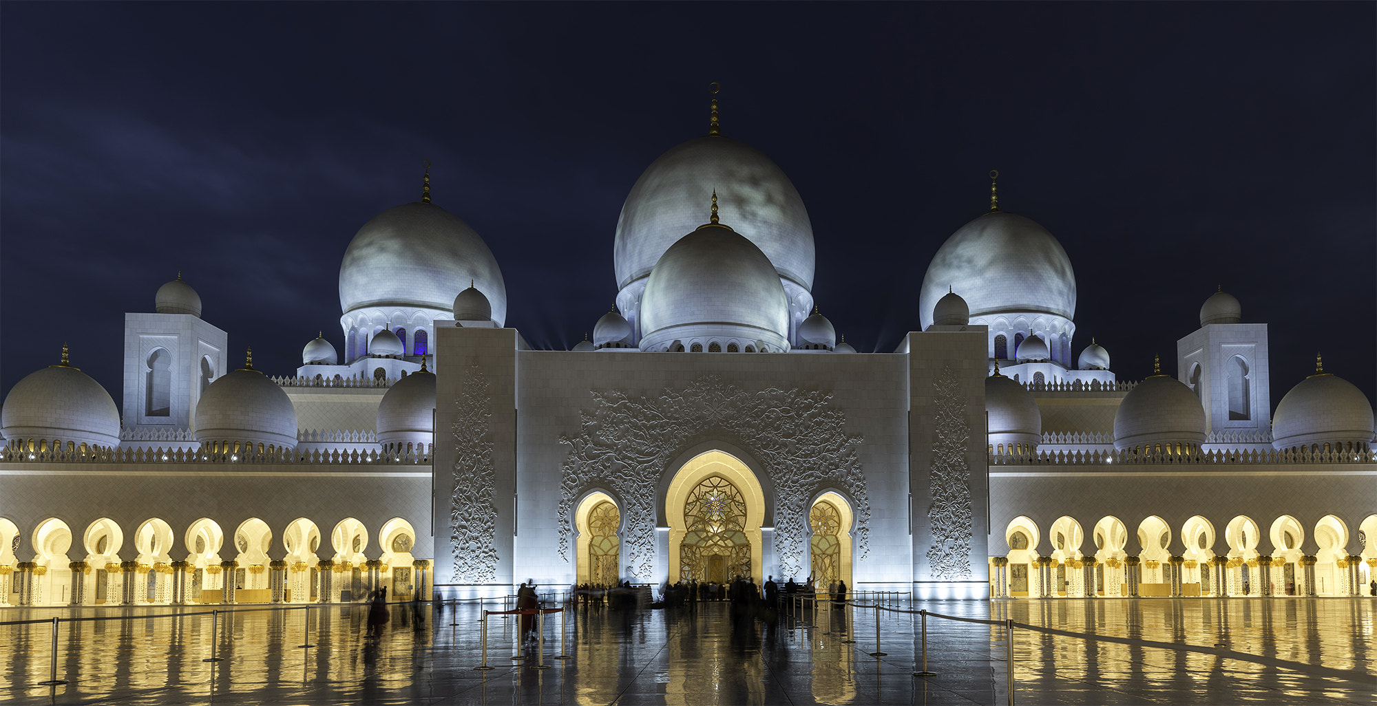 Nikon D800 + ZEISS Otus 28mm F1.4 sample photo. The grand mosque photography