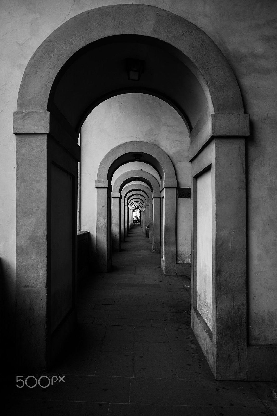 Leica Elmarit-M 28mm F2.8 ASPH sample photo. Sotto gli archi del vecchio ponte photography
