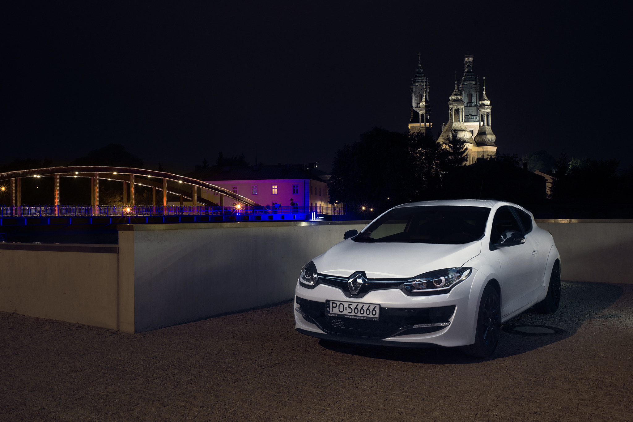 Sony Alpha DSLR-A850 sample photo. Renault megane rs cup photography