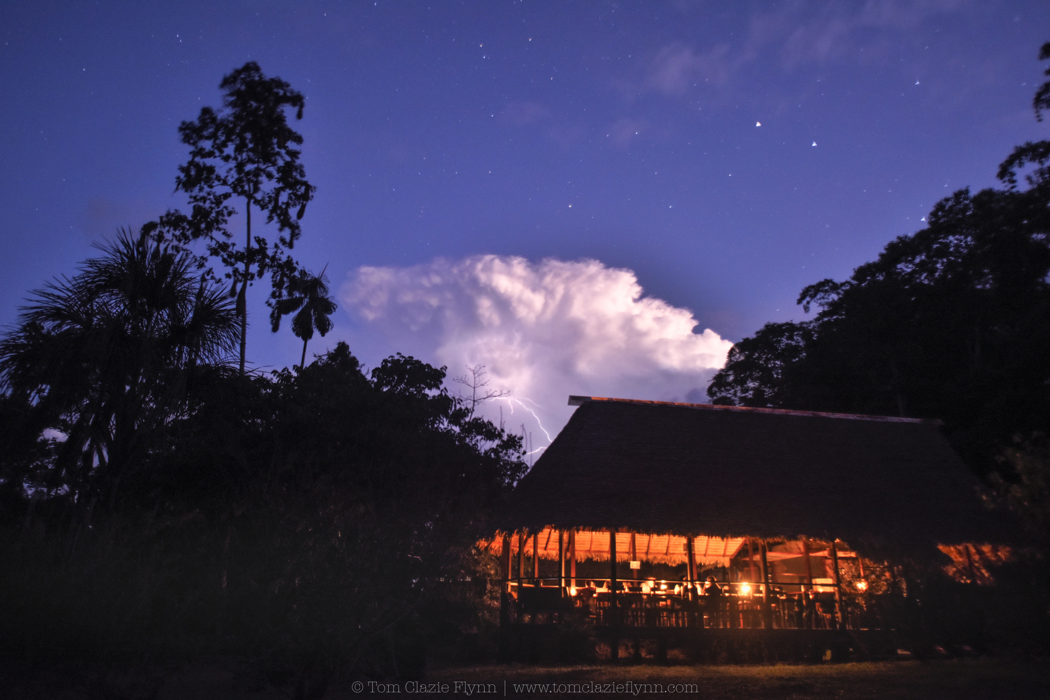 Nikon D810 + Sigma 17-35mm F2.8-4 EX Aspherical sample photo. Stormy dinner. photography