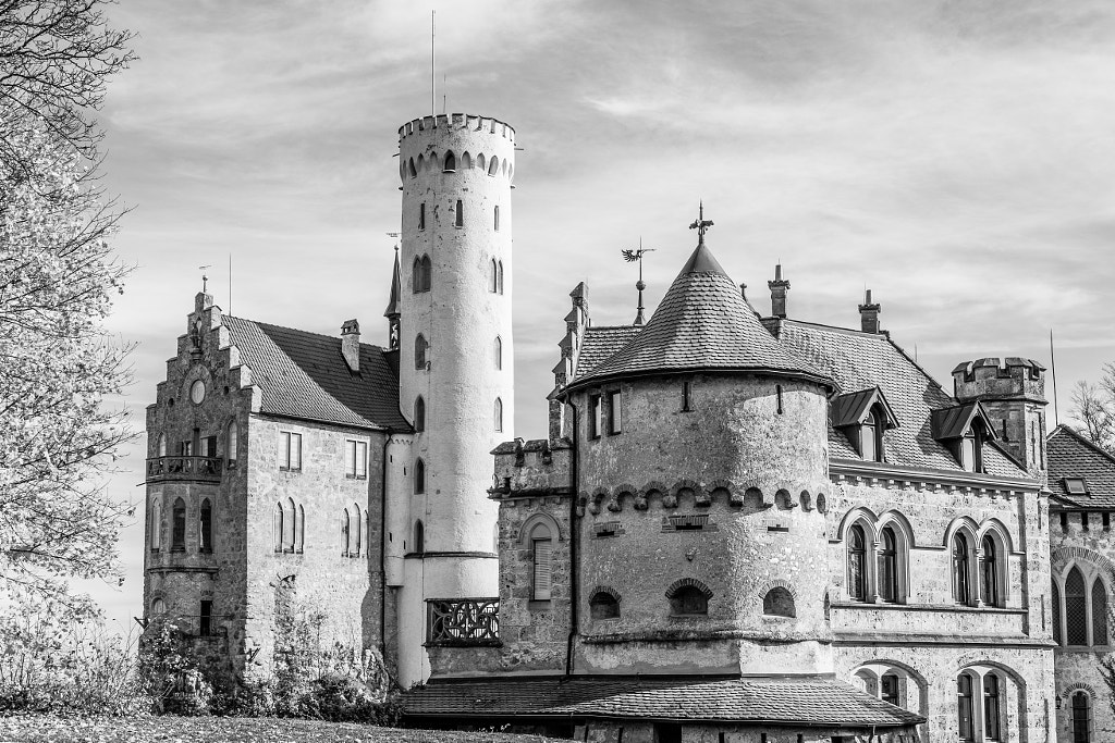 Schloß Lichtenstein by Manfred Münzl on 500px.com