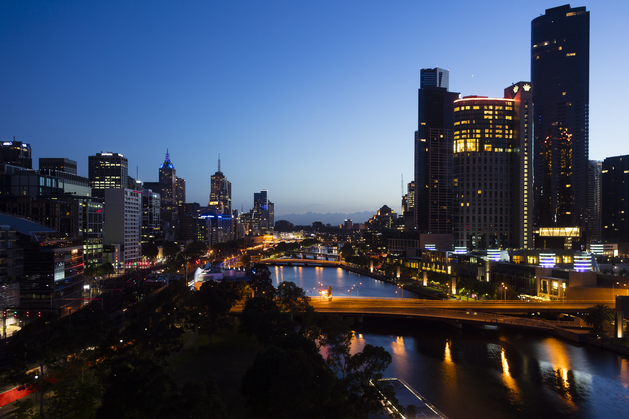 Canon EOS 5DS + Canon EF 24mm f/1.4L sample photo. Melbourne photography