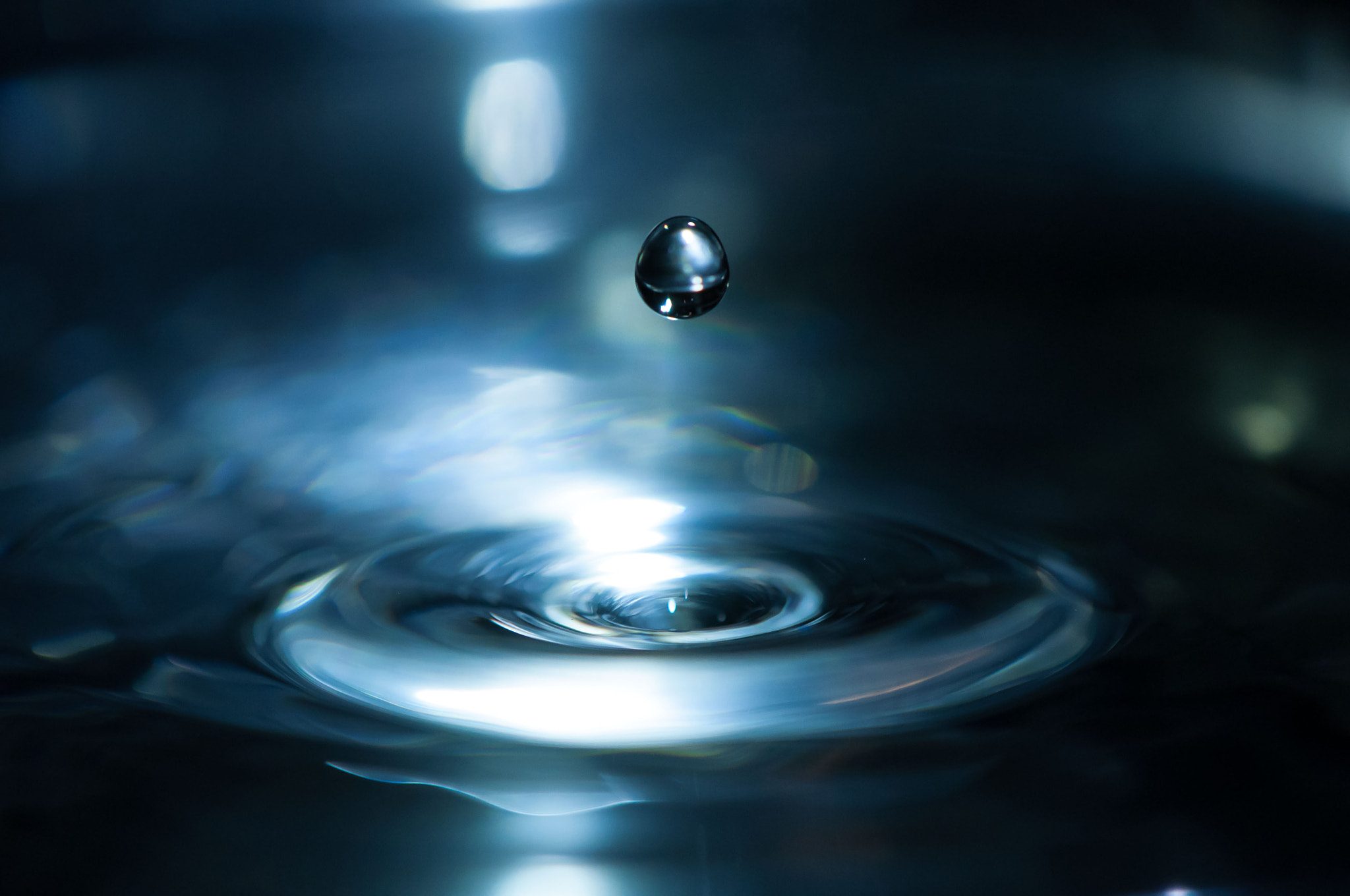 Nikon AF-S DX Micro-Nikkor 85mm F3.5G ED VR sample photo. Water photography