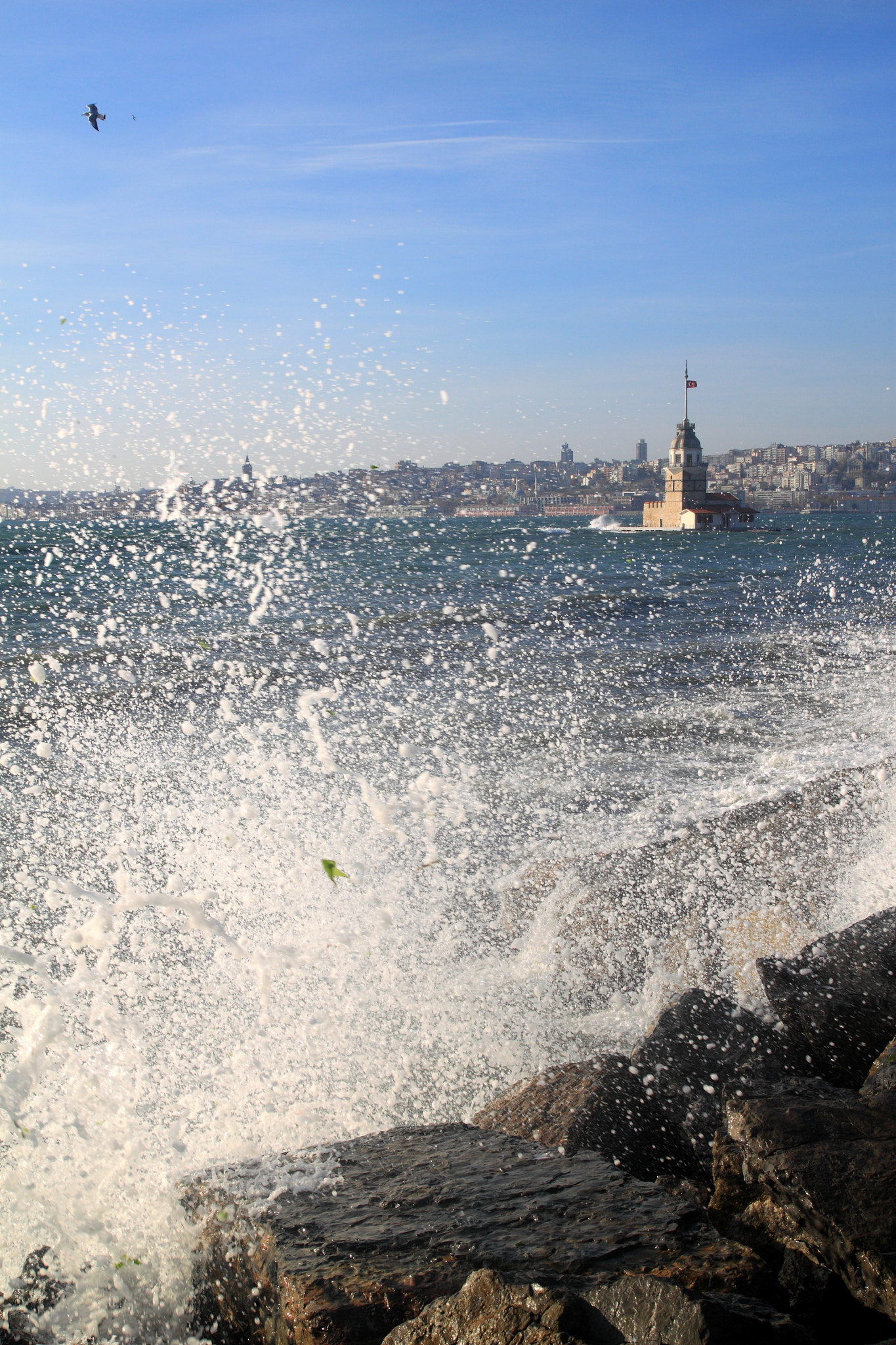 Tamron SP AF 17-50mm F2.8 XR Di II LD Aspherical (IF) sample photo. Lodos (southwestwind) in istanbul photography