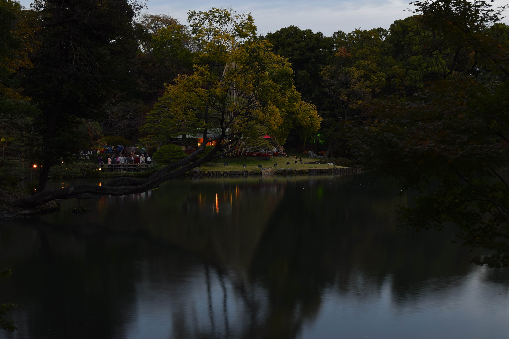 Sigma 17-70mm F2.8-4 DC Macro OS HSM | C sample photo. Rikugien20151121 photography