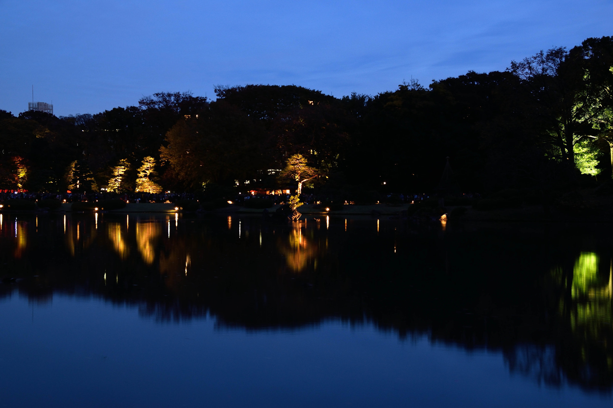 Sigma 17-70mm F2.8-4 DC Macro OS HSM | C sample photo. Rikugien20151121 photography